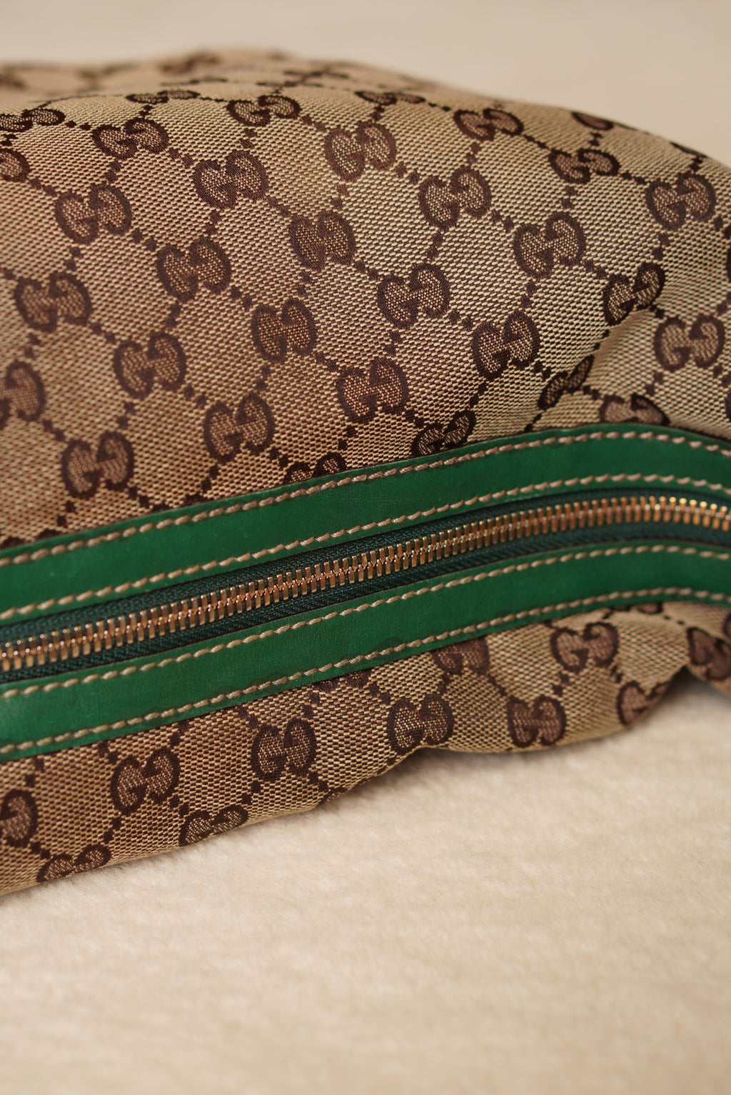 GUCCI BIBA HOBO