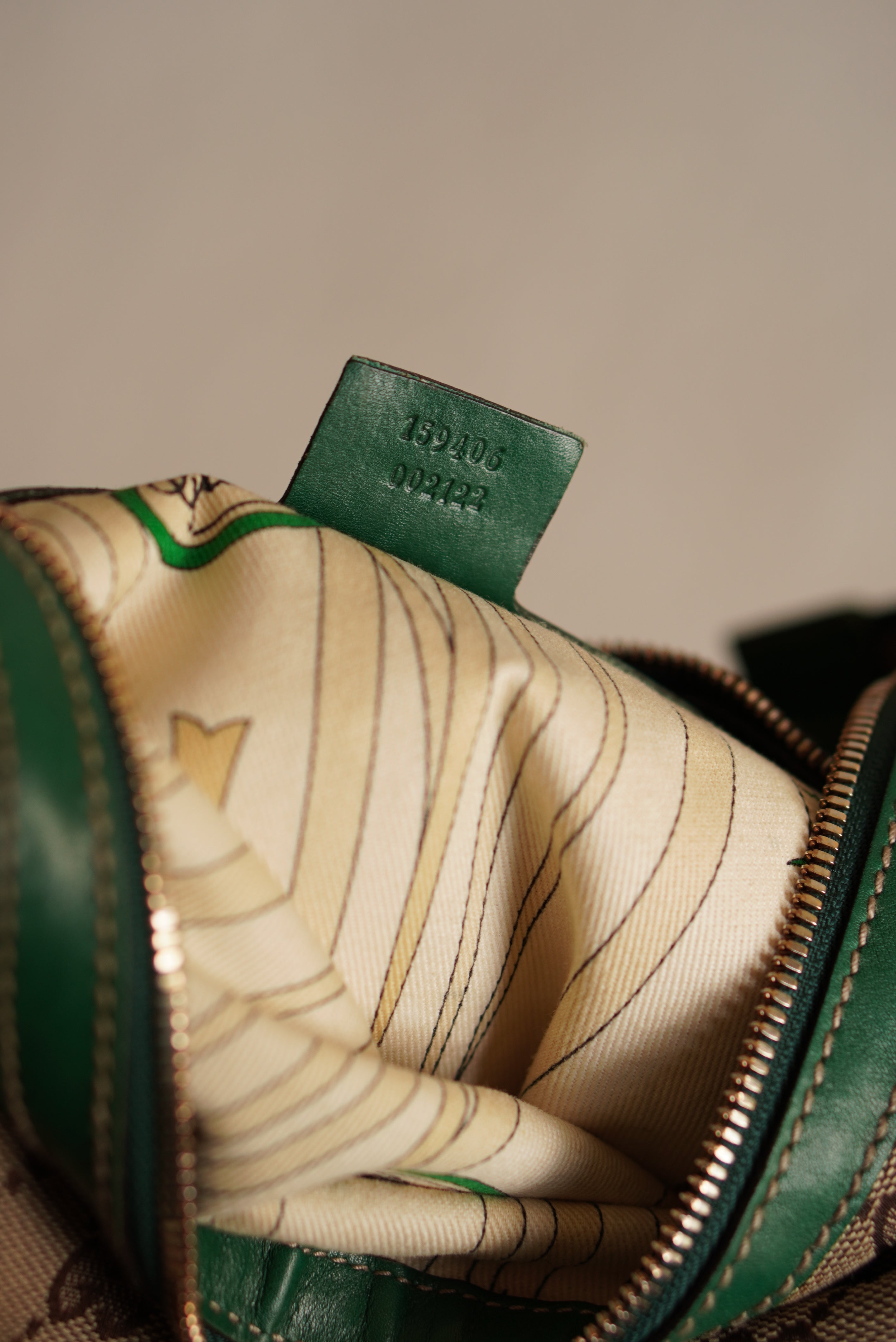 GUCCI BIBA HOBO