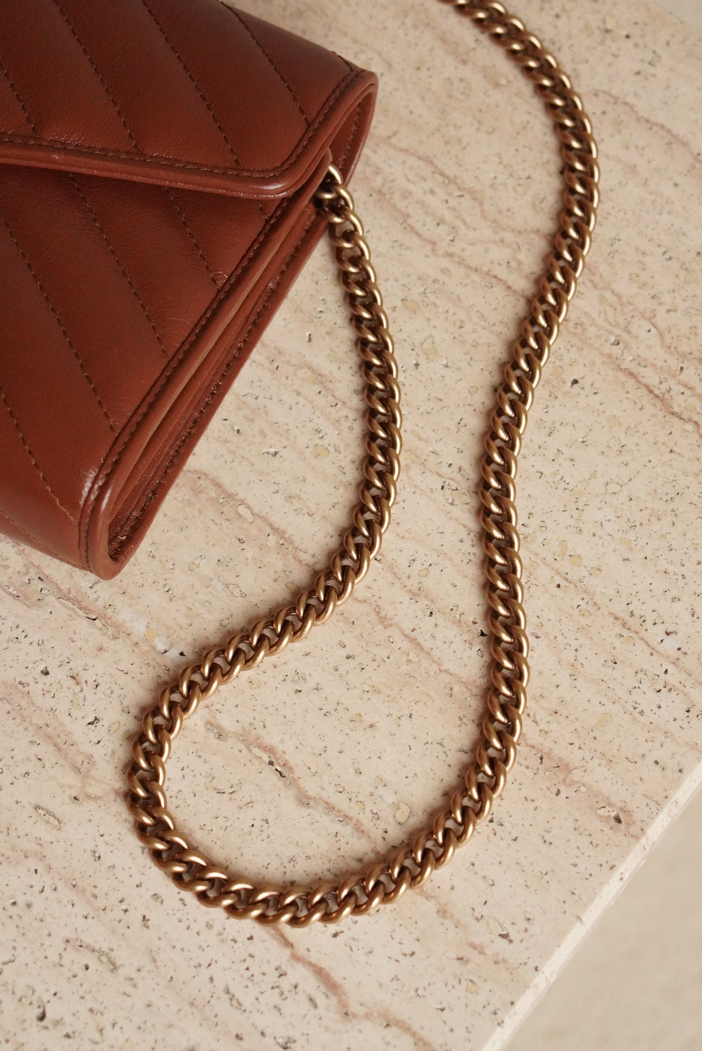 GUCCI GG MARMONT WALLET ON CHAIN | BROWN
