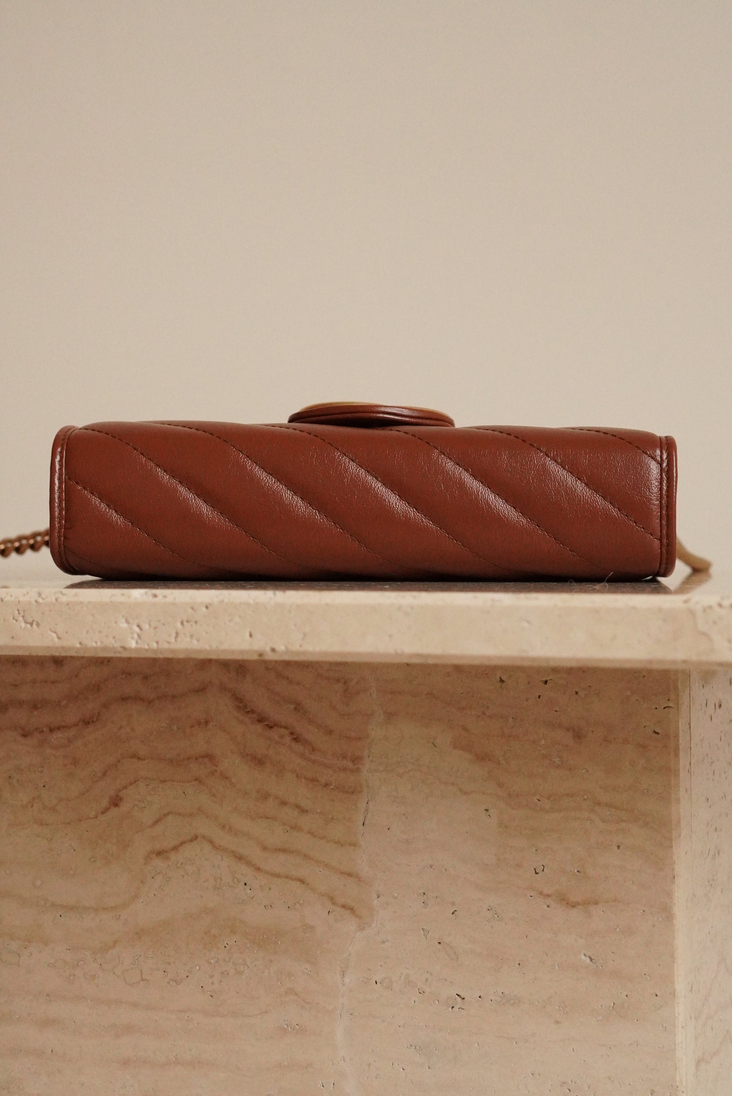 GUCCI GG MARMONT WALLET ON CHAIN | BROWN