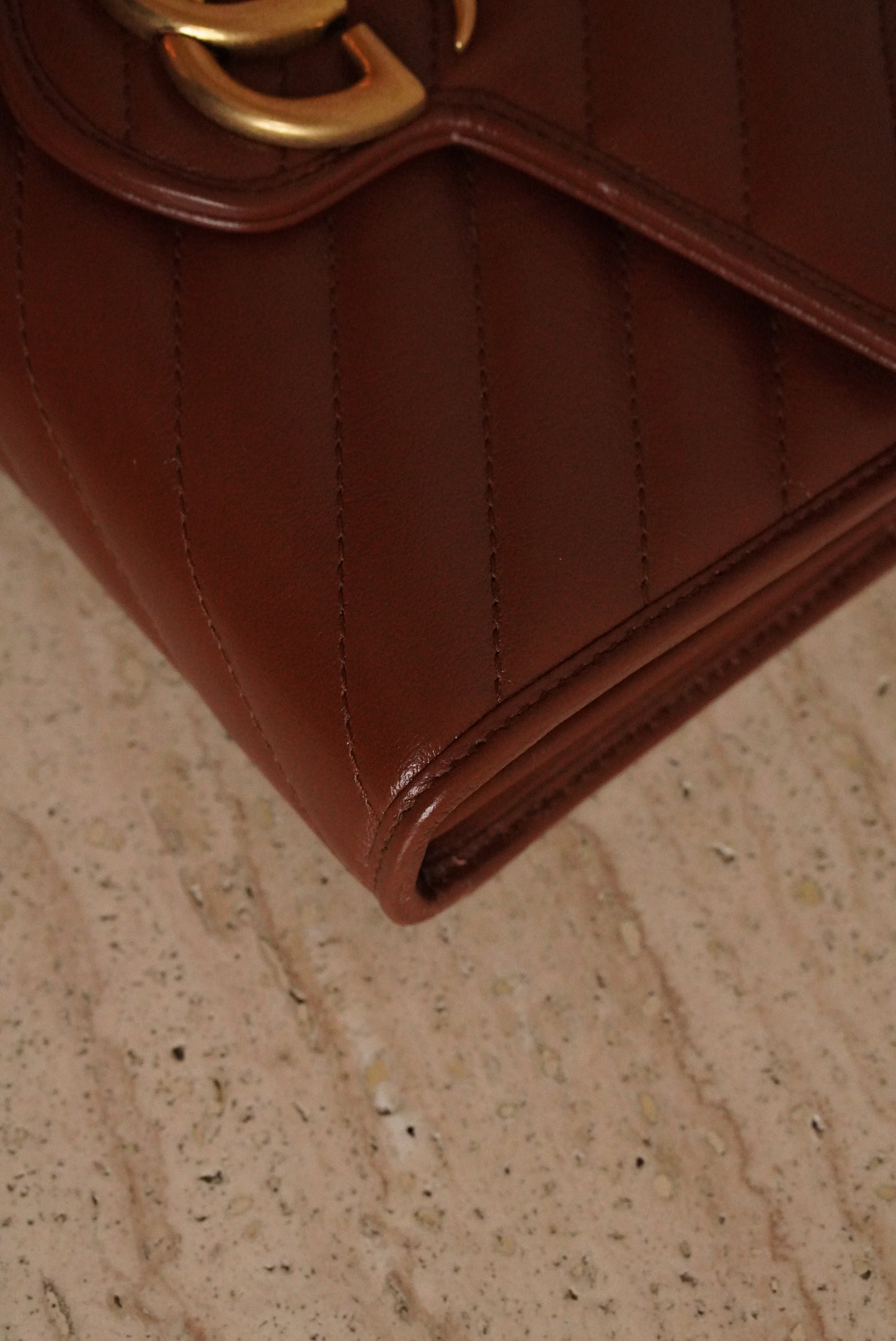 GUCCI GG MARMONT WALLET ON CHAIN | BROWN