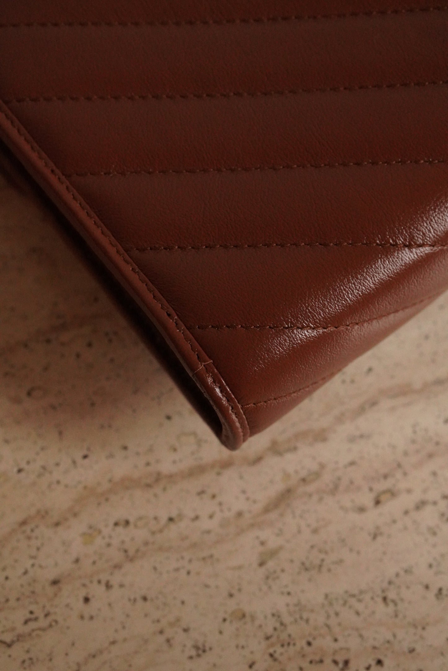 GUCCI GG MARMONT WALLET ON CHAIN | BROWN