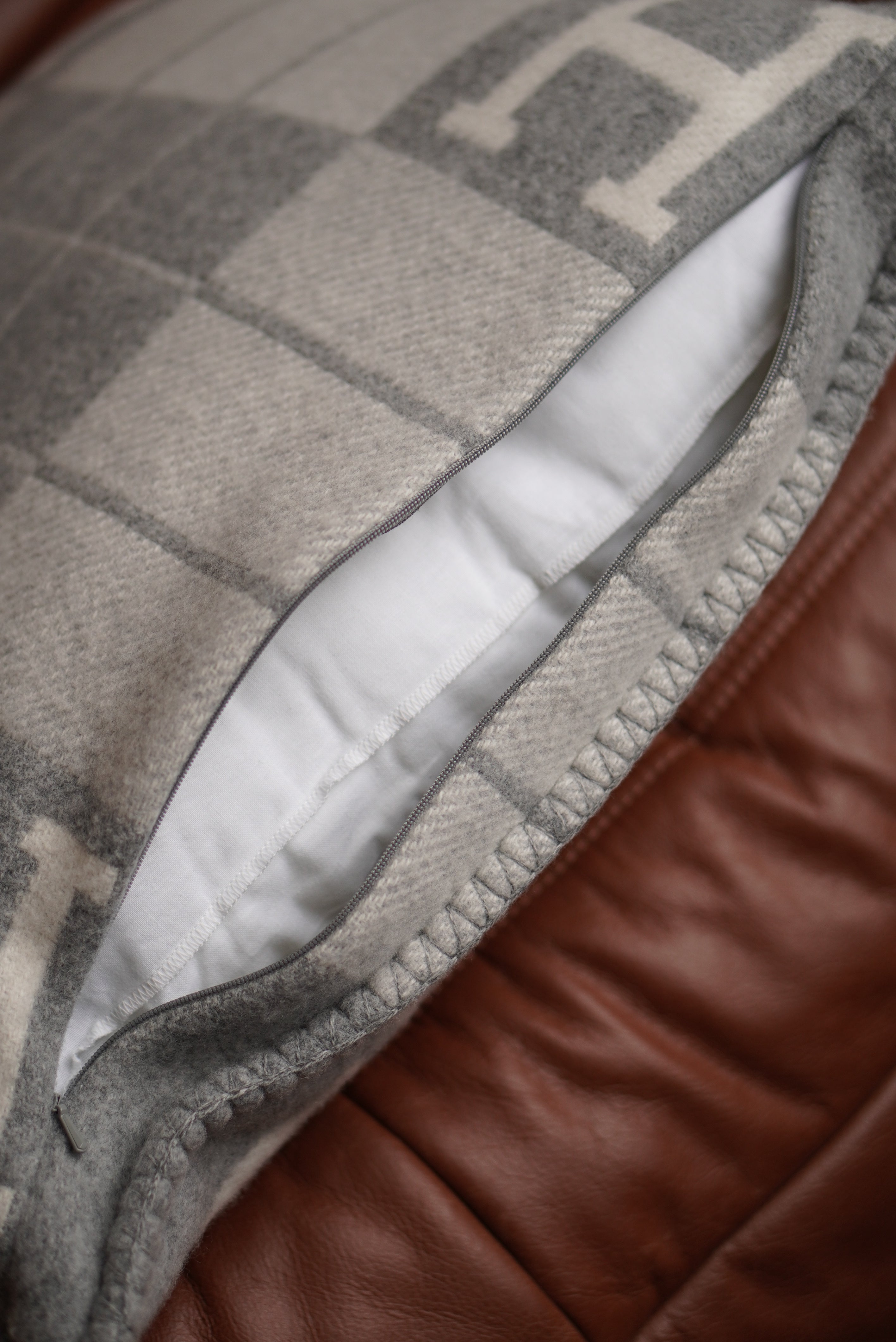 HERMÈS AVALON III SMALL PILLOWS