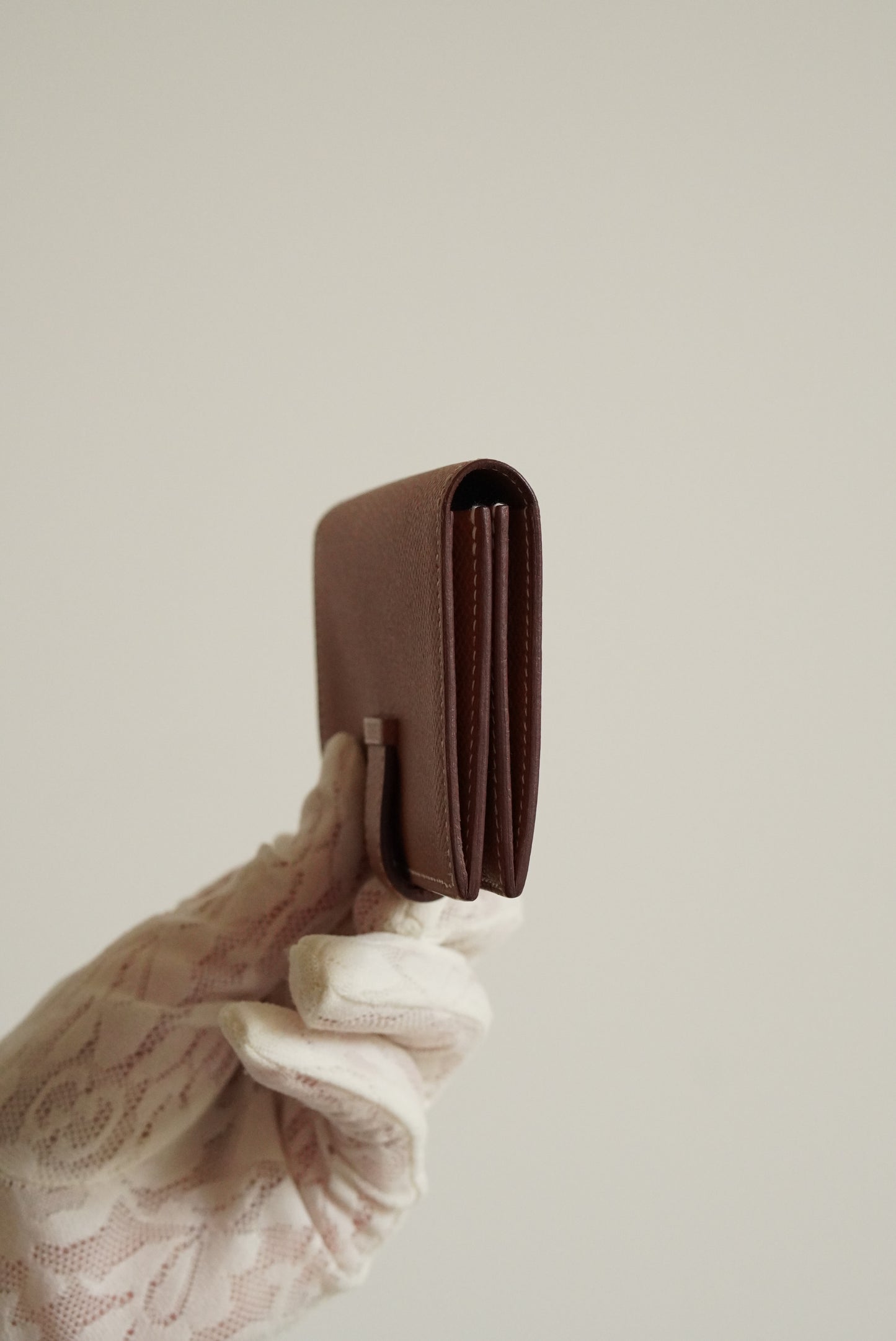 HERMÈS BEARN CARD HOLDER | GOLD