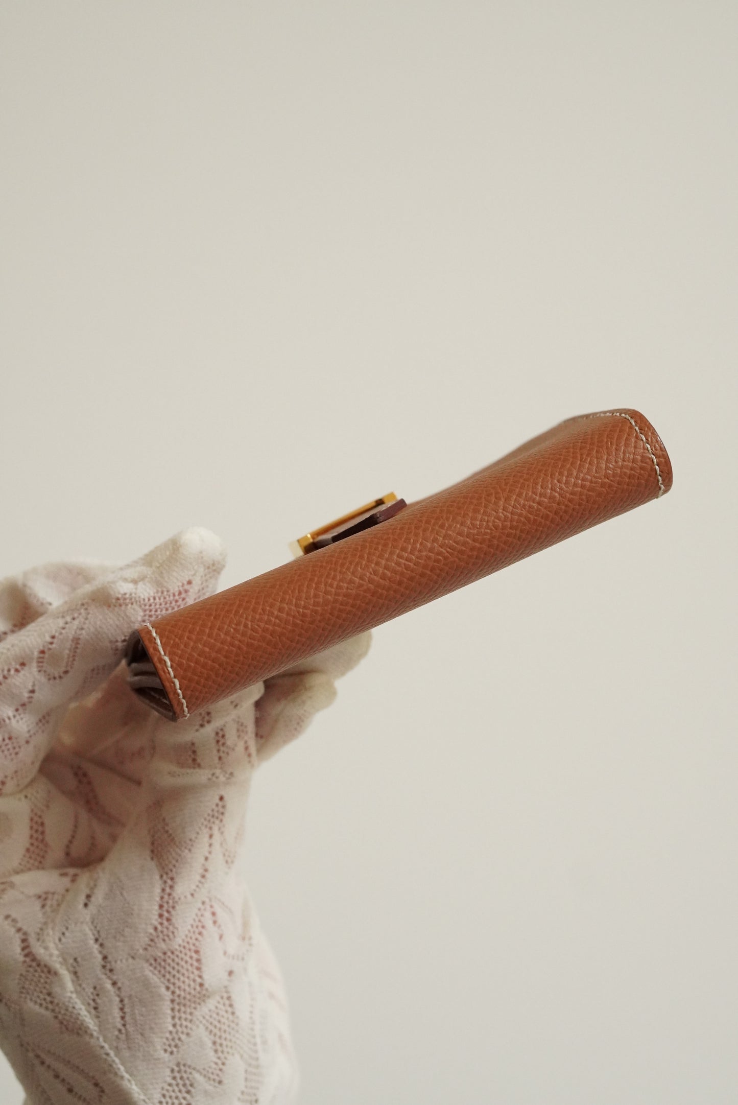 HERMÈS BEARN CARD HOLDER | GOLD