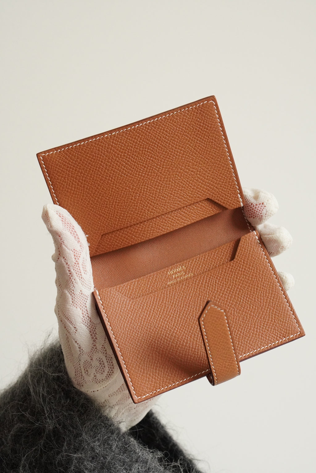 HERMÈS BEARN CARD HOLDER | GOLD