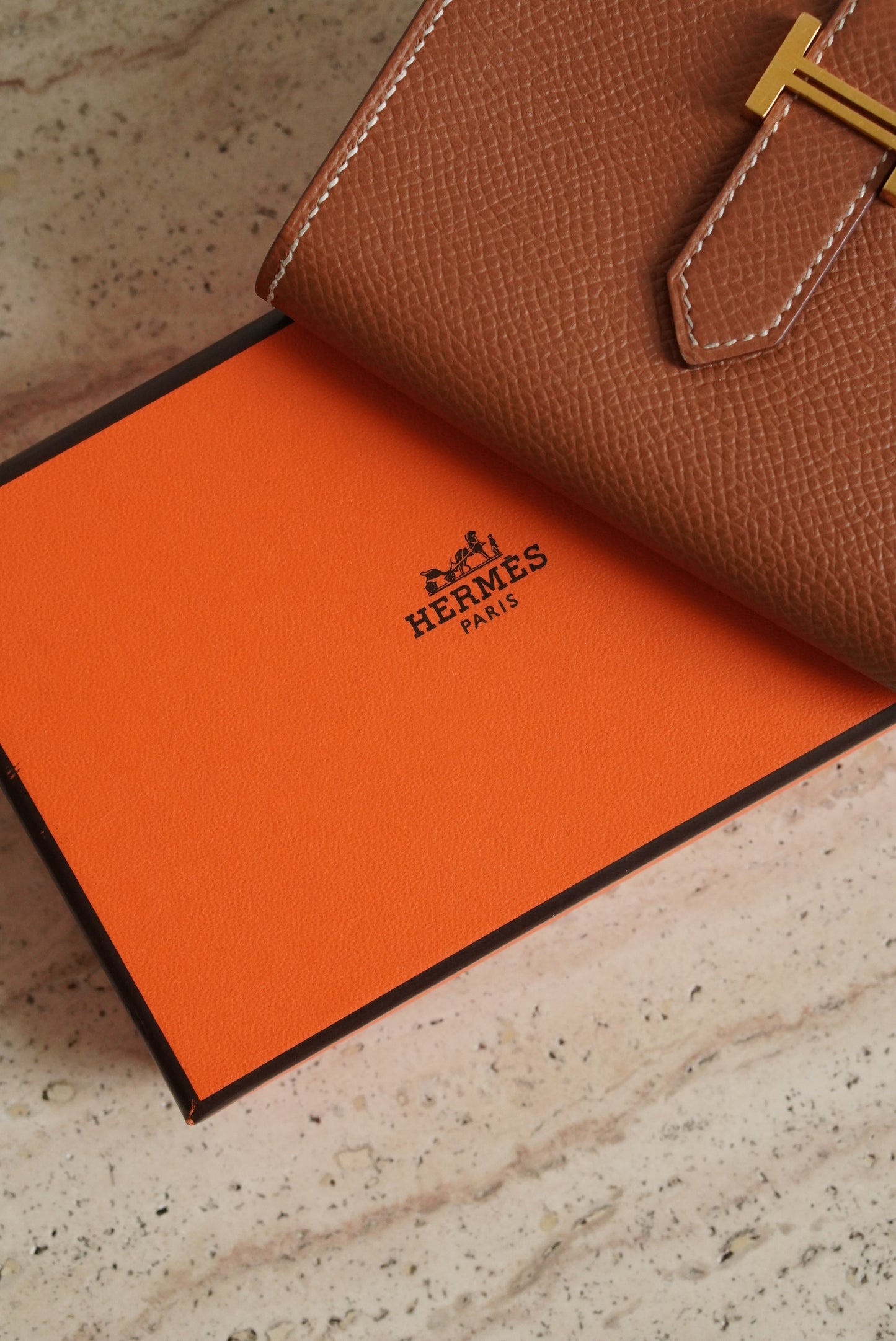 HERMÈS BEARN CARD HOLDER | GOLD