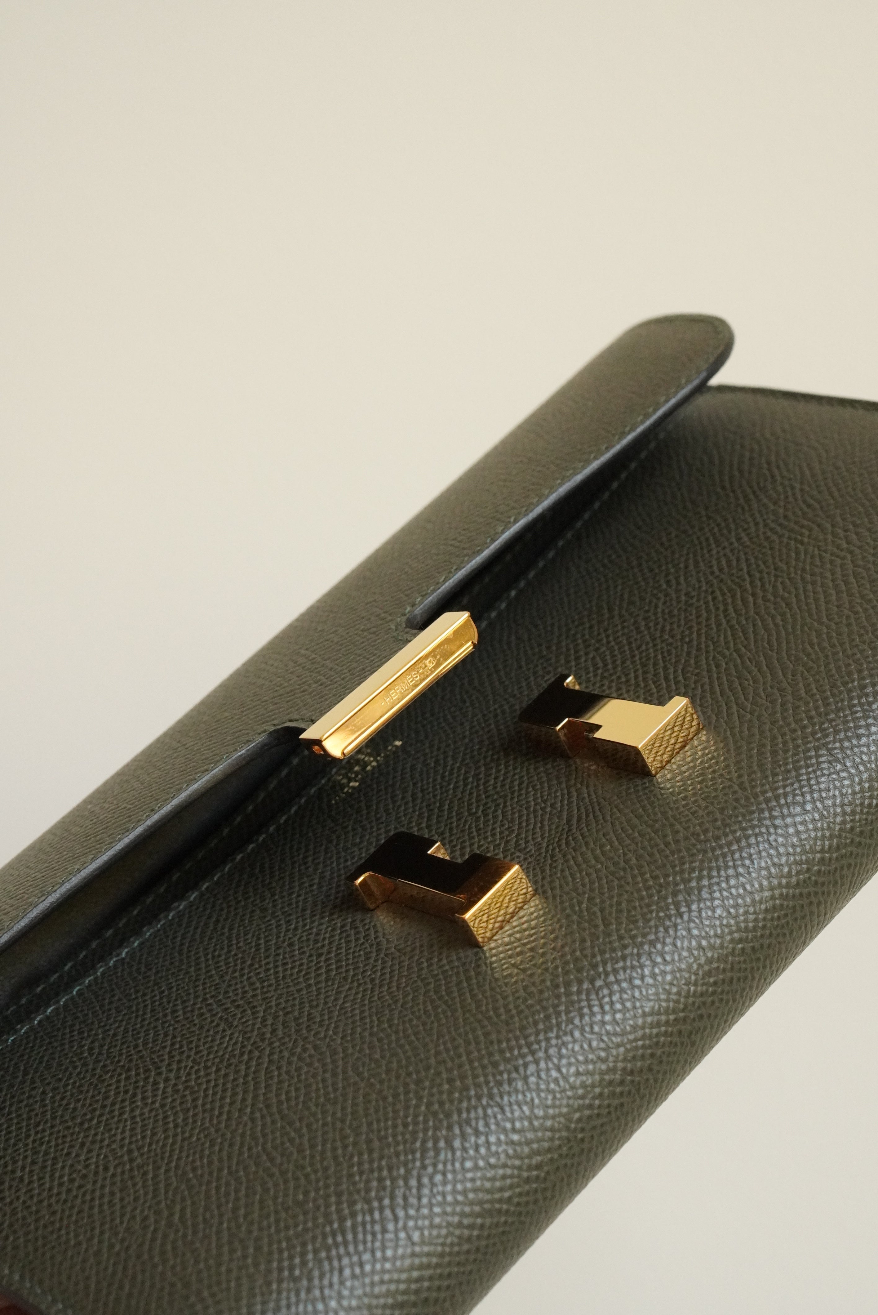 HERMÈS CONSTANCE TO GO | VERT DE GRIS