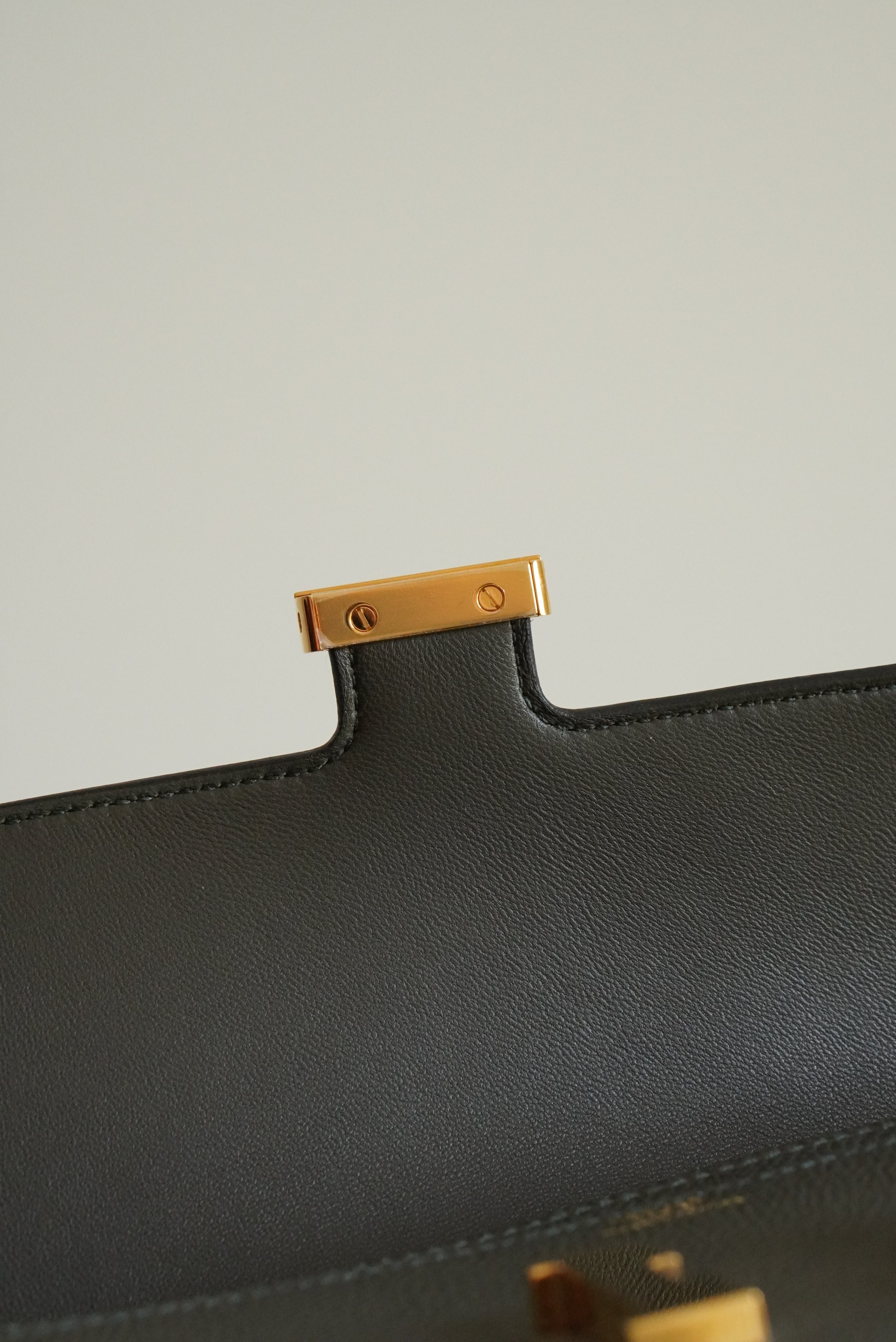 HERMÈS CONSTANCE TO GO | VERT DE GRIS