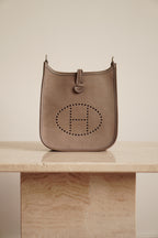 HERMÈS EVELYNE 16 AMAZONE | GRIS CAILLOU/ETOUPE