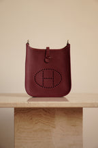 HERMÈS EVELYNE 16 AMAZONE | ROUGE H