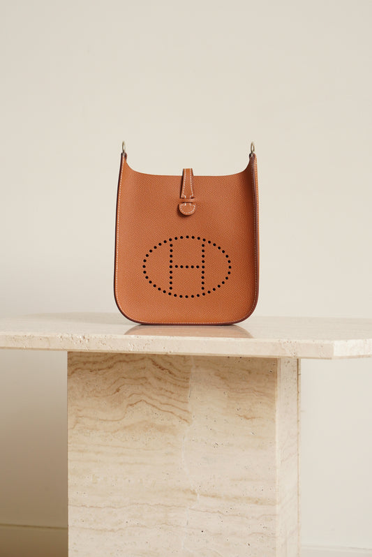 HERMÈS EVELYNE 16 SELLIER | GOLD