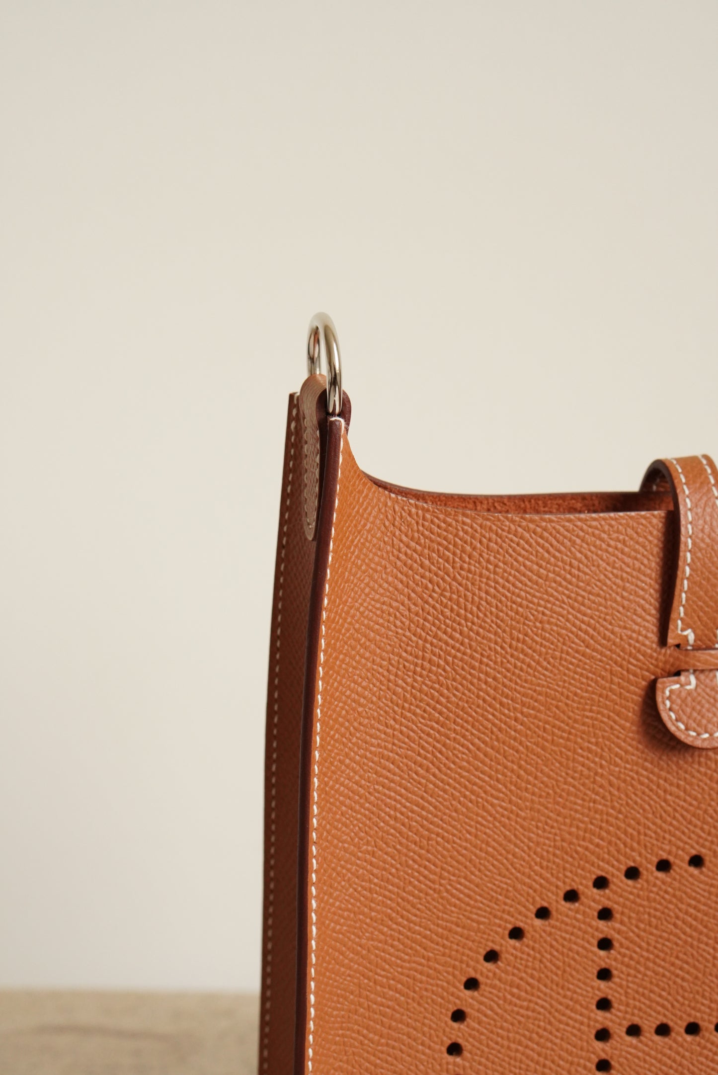 HERMÈS EVELYNE 16 SELLIER | GOLD