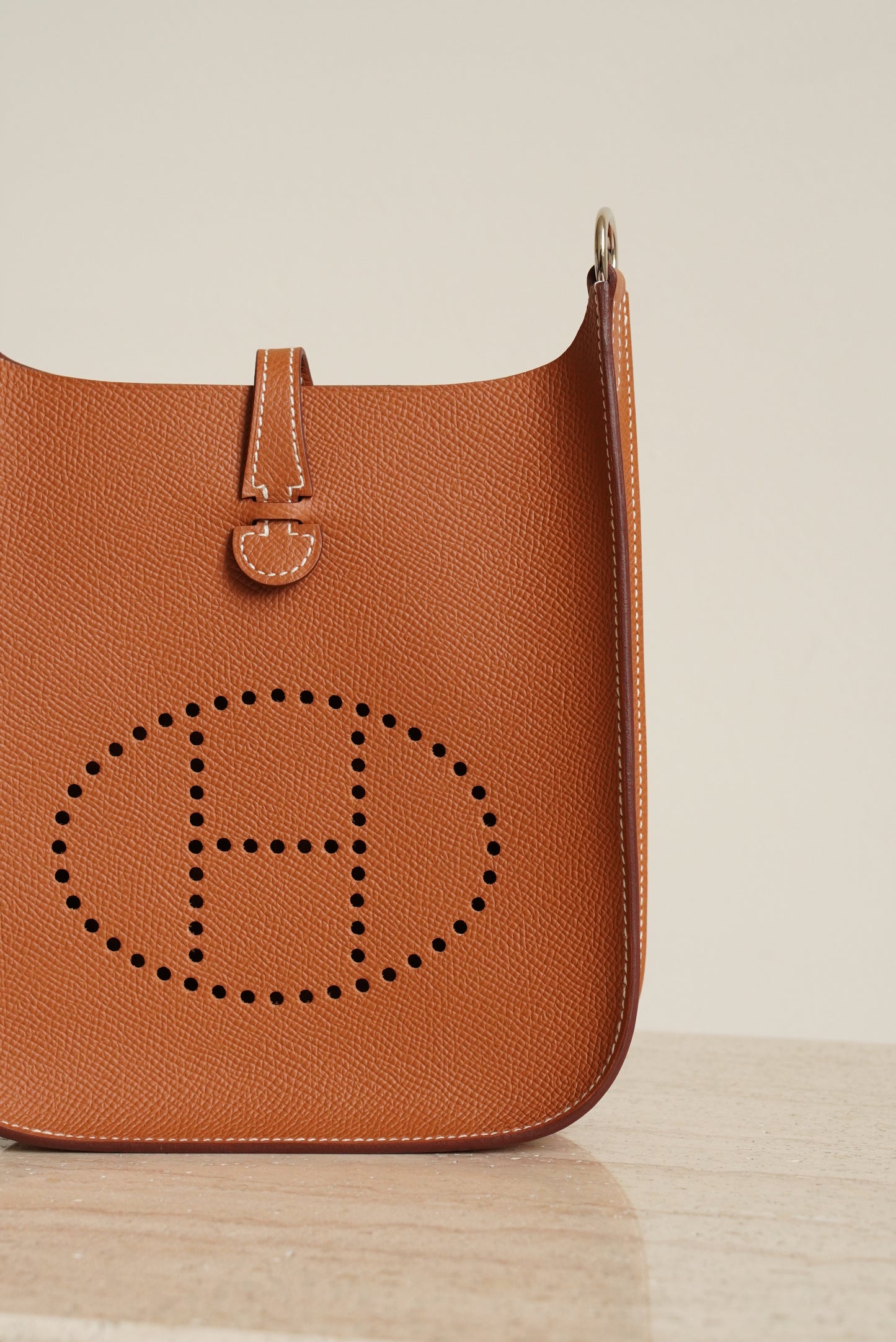 HERMÈS EVELYNE 16 SELLIER | GOLD