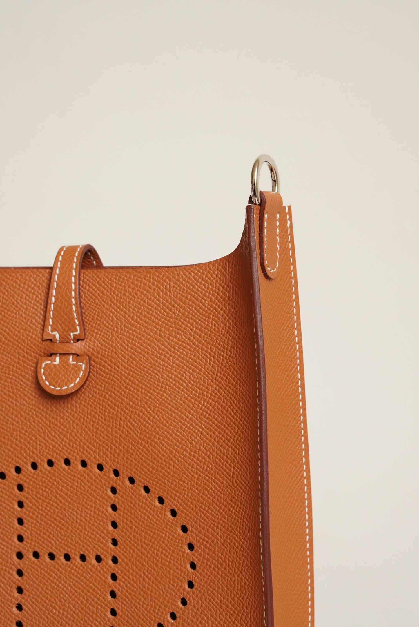 HERMÈS EVELYNE 16 SELLIER | GOLD