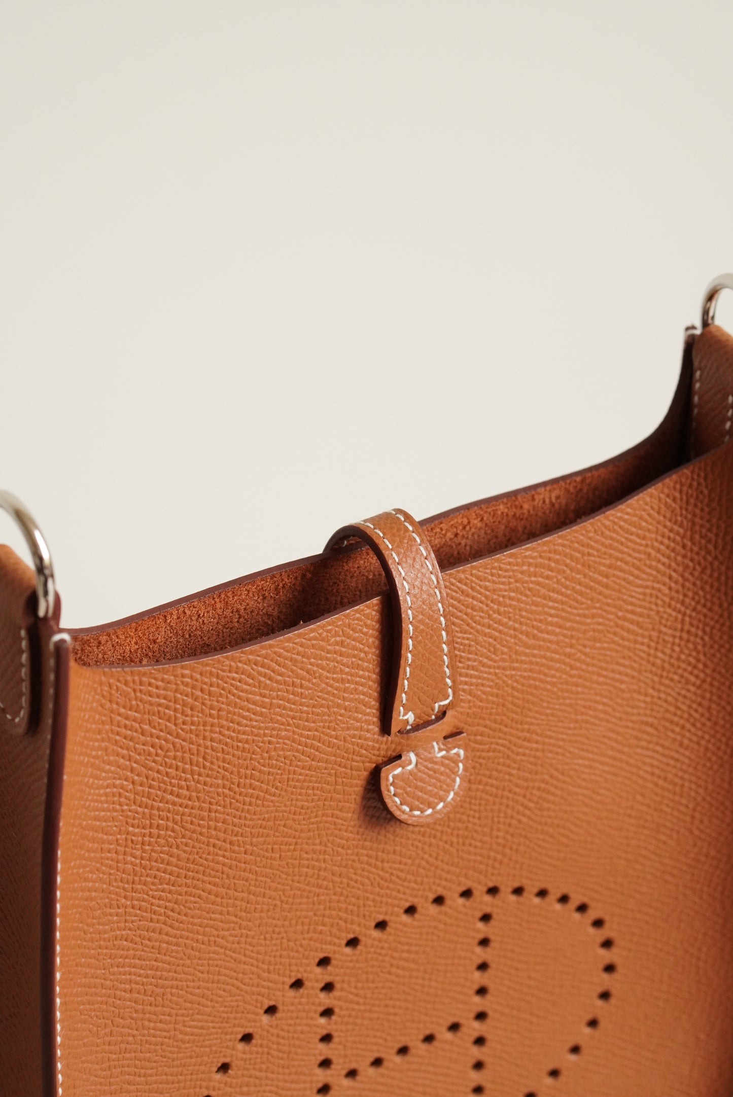HERMÈS EVELYNE 16 SELLIER | GOLD