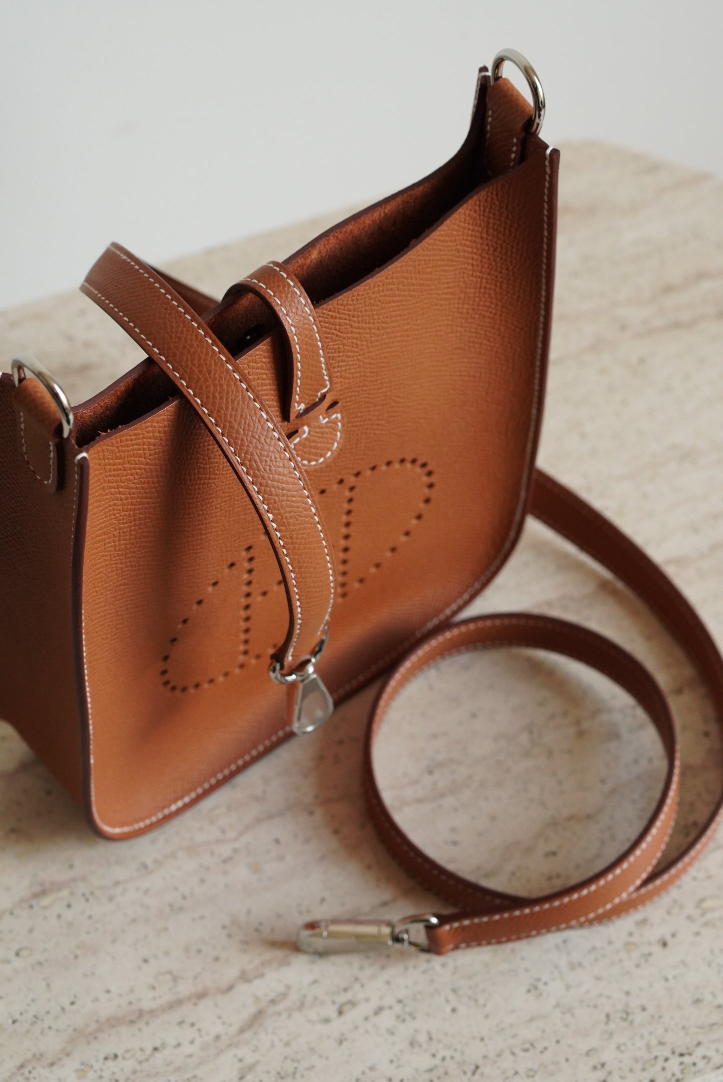 HERMÈS EVELYNE 16 SELLIER | GOLD