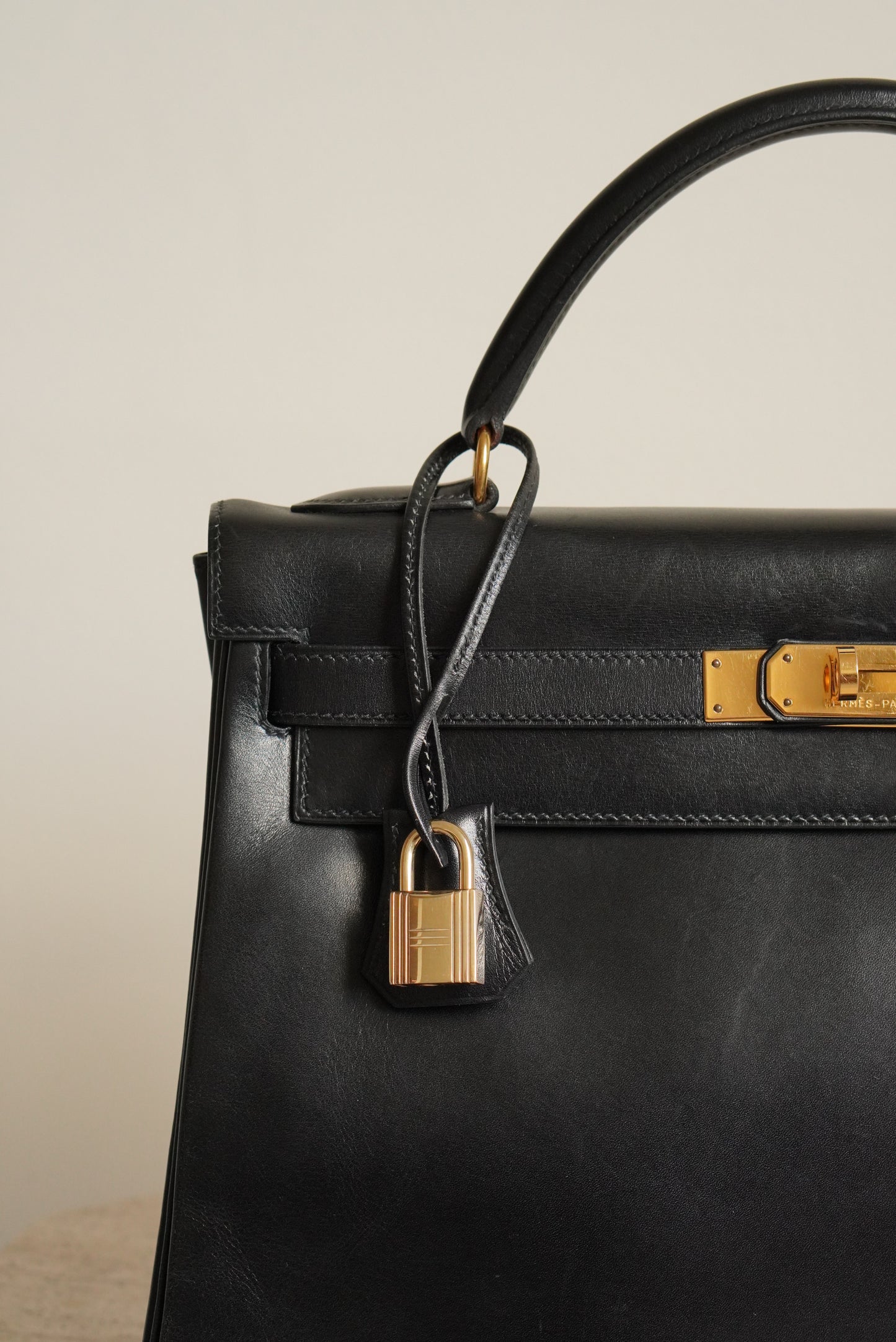HERMÈS KELLY 32 RETOURNE BOX | BLACK
