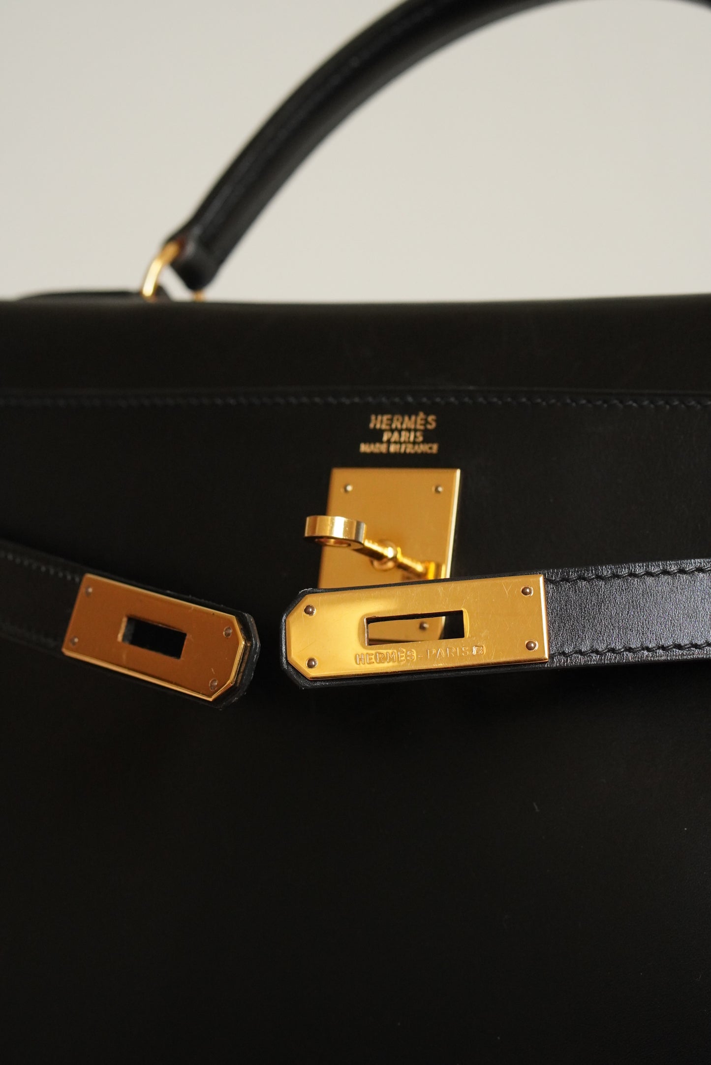 HERMÈS KELLY 32 RETOURNE BOX | BLACK