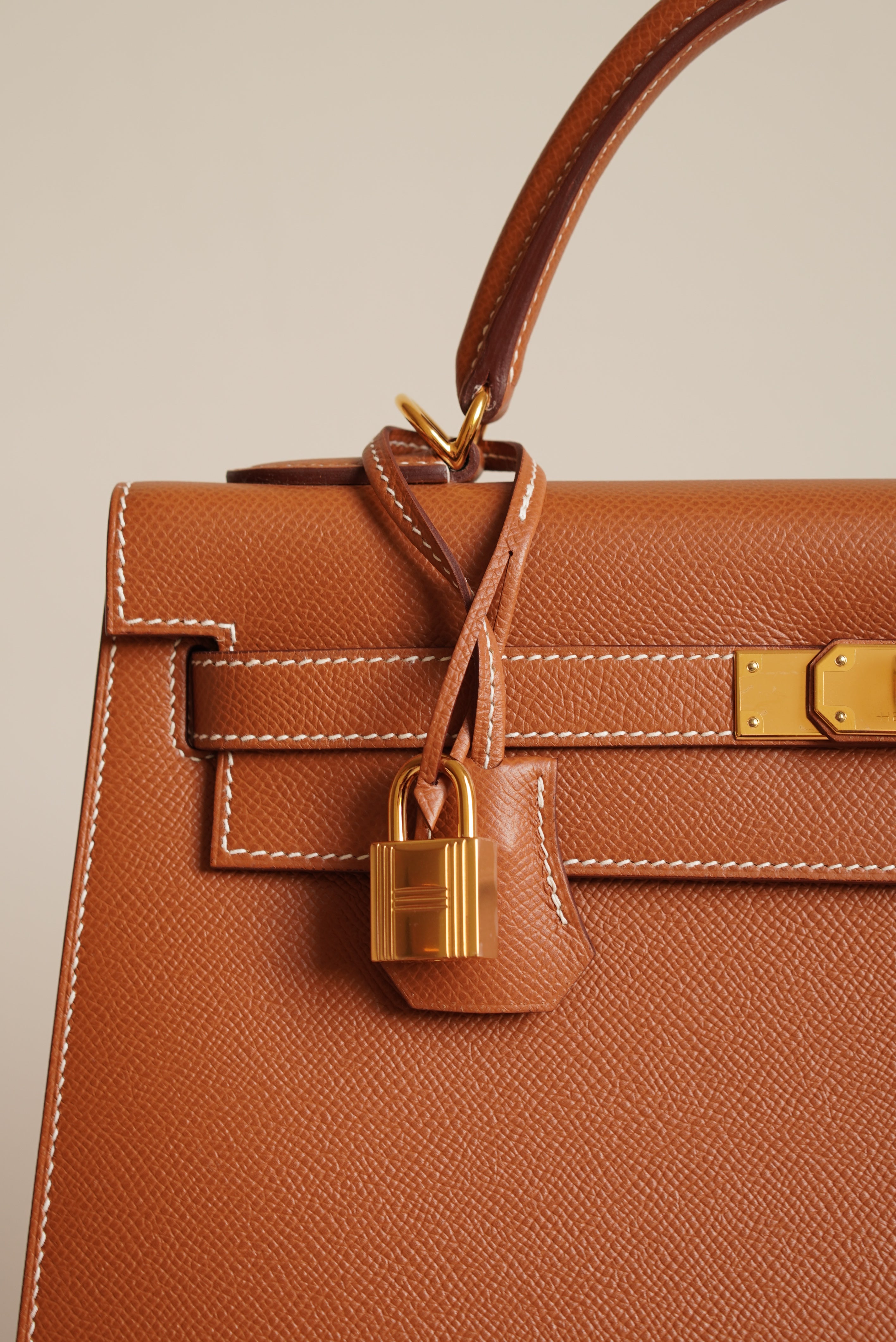 HERMÈS KELLY 32 SELLIER EPSOM | GOLD