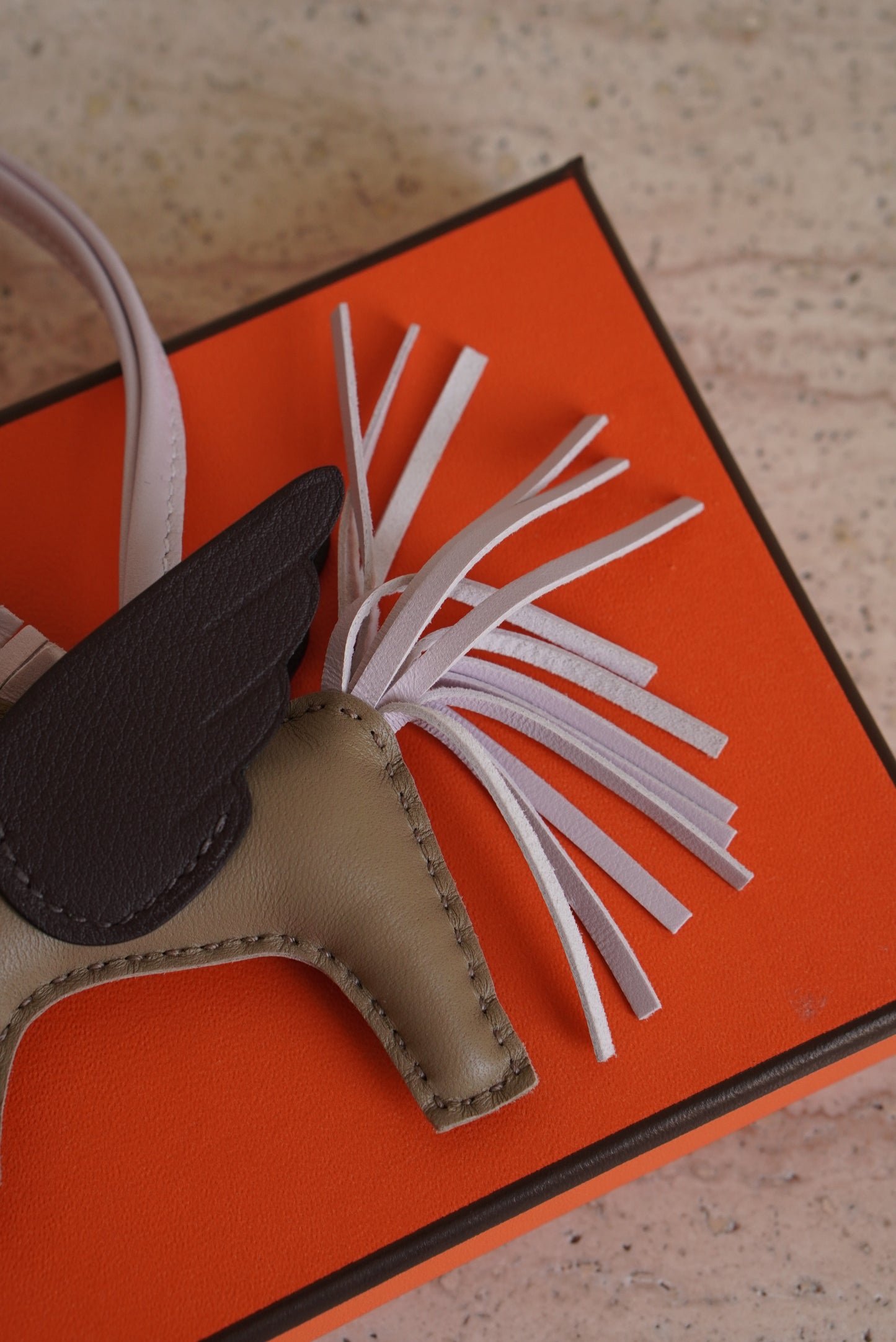 HERMÈS PEGASE PM CHARM | BEIGE MARFA/MAUVE PALE/MOKA