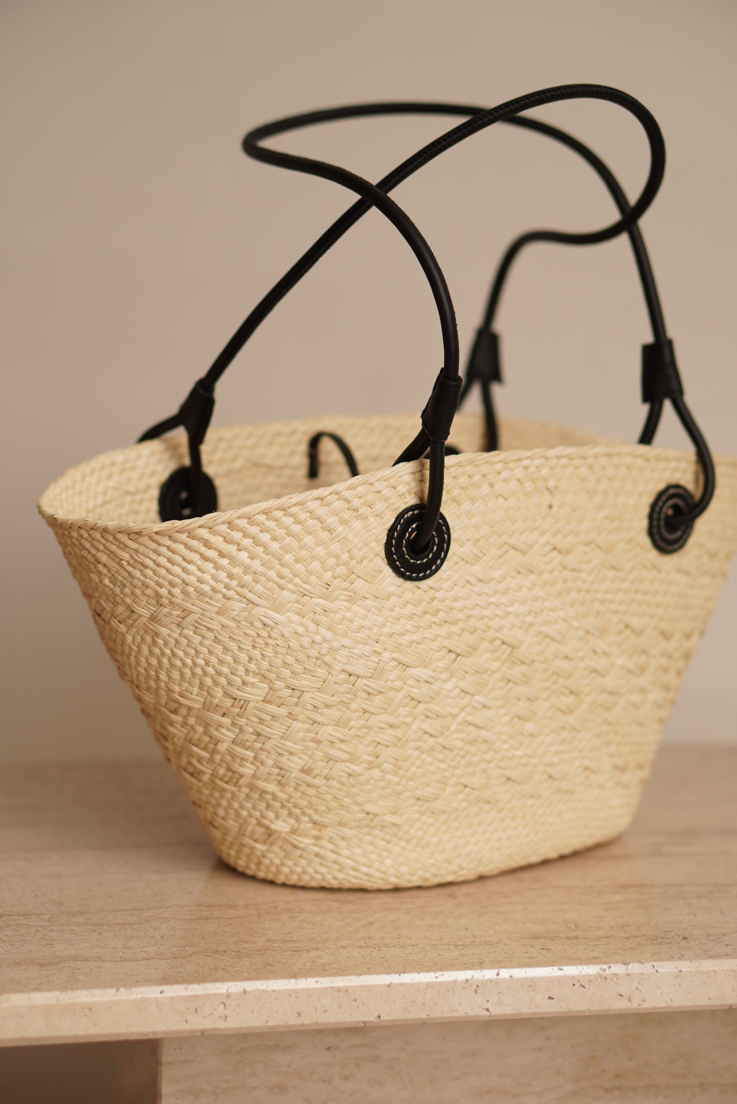 LOEWE ANAGRAM BASKET SMALL | BLACK