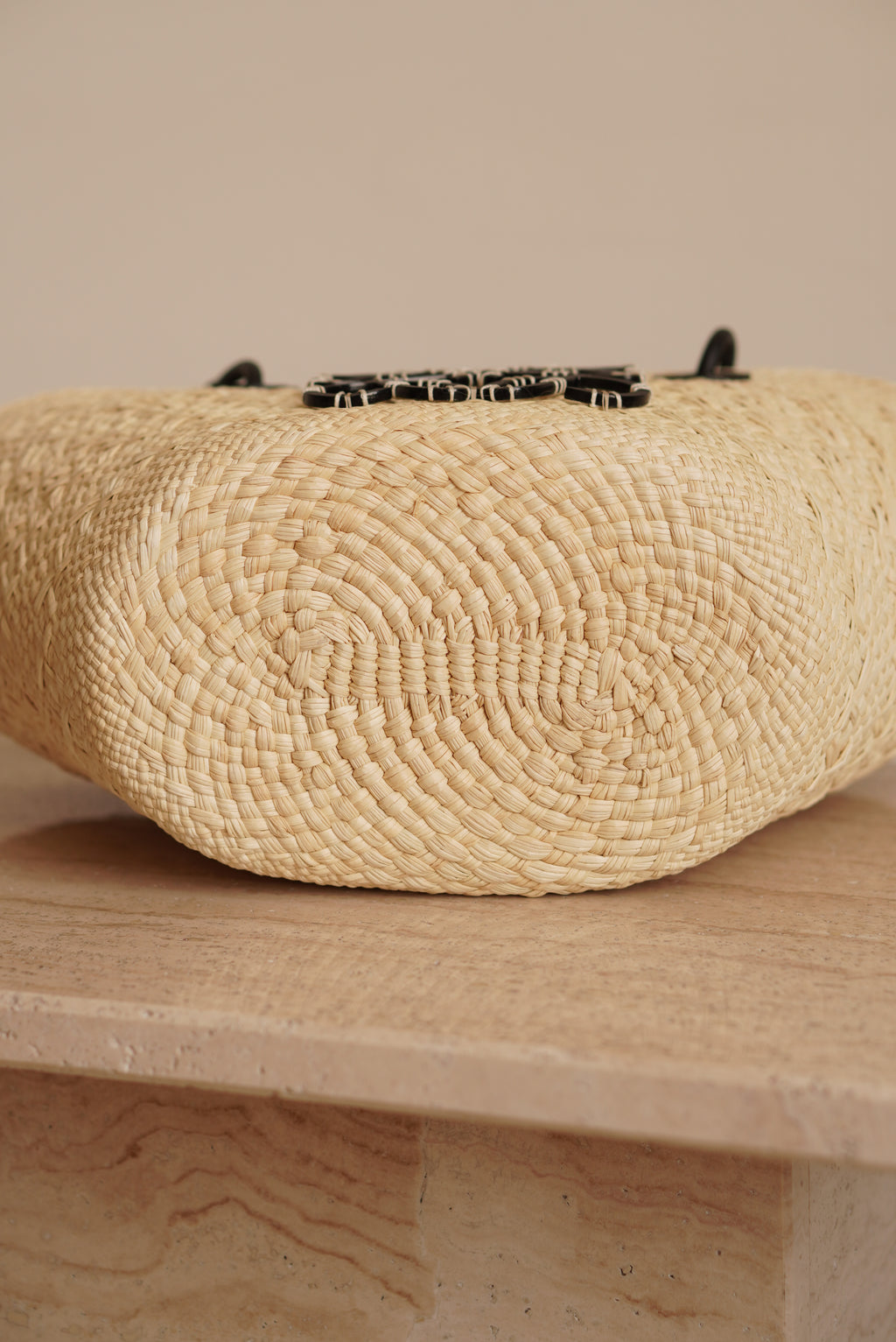 LOEWE ANAGRAM BASKET SMALL | BLACK