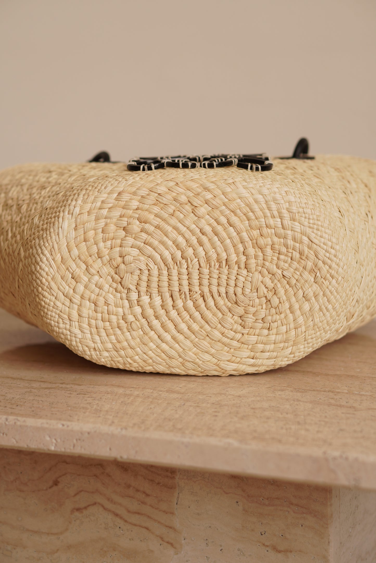 LOEWE ANAGRAM BASKET SMALL | BLACK