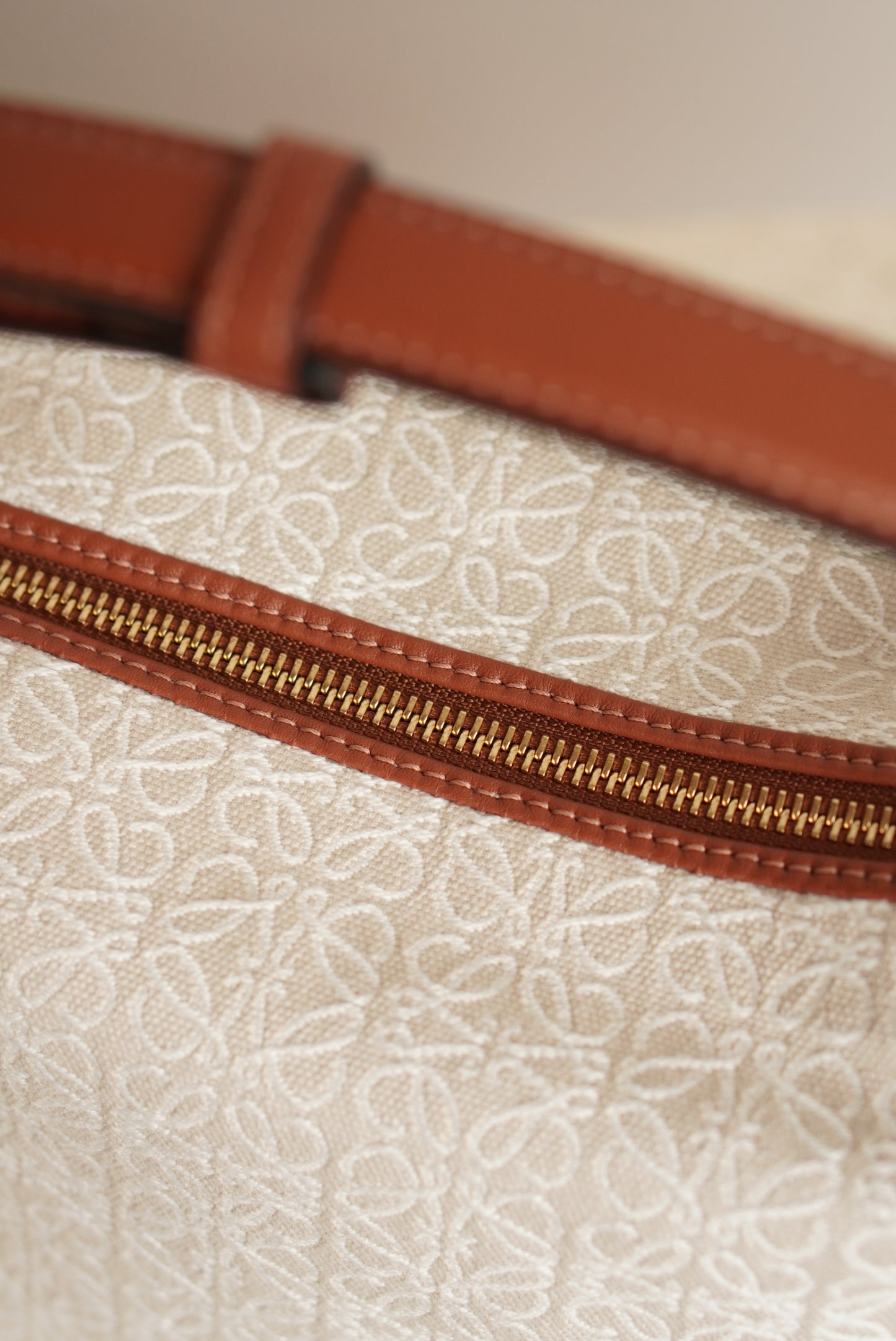 LOEWE CUBI SMALL