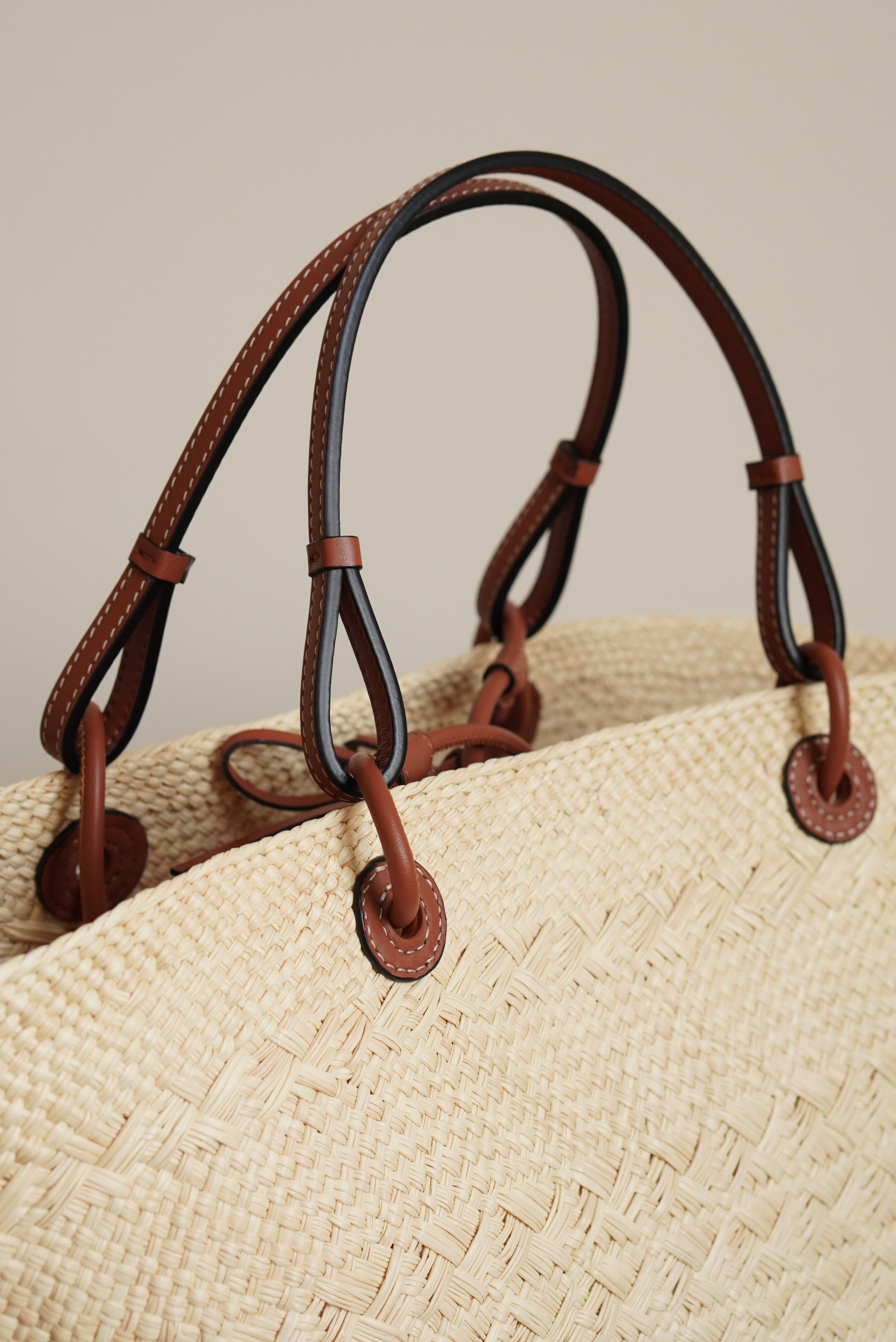 LOEWE ANAGRAM BASKET MEDIUM | BROWN