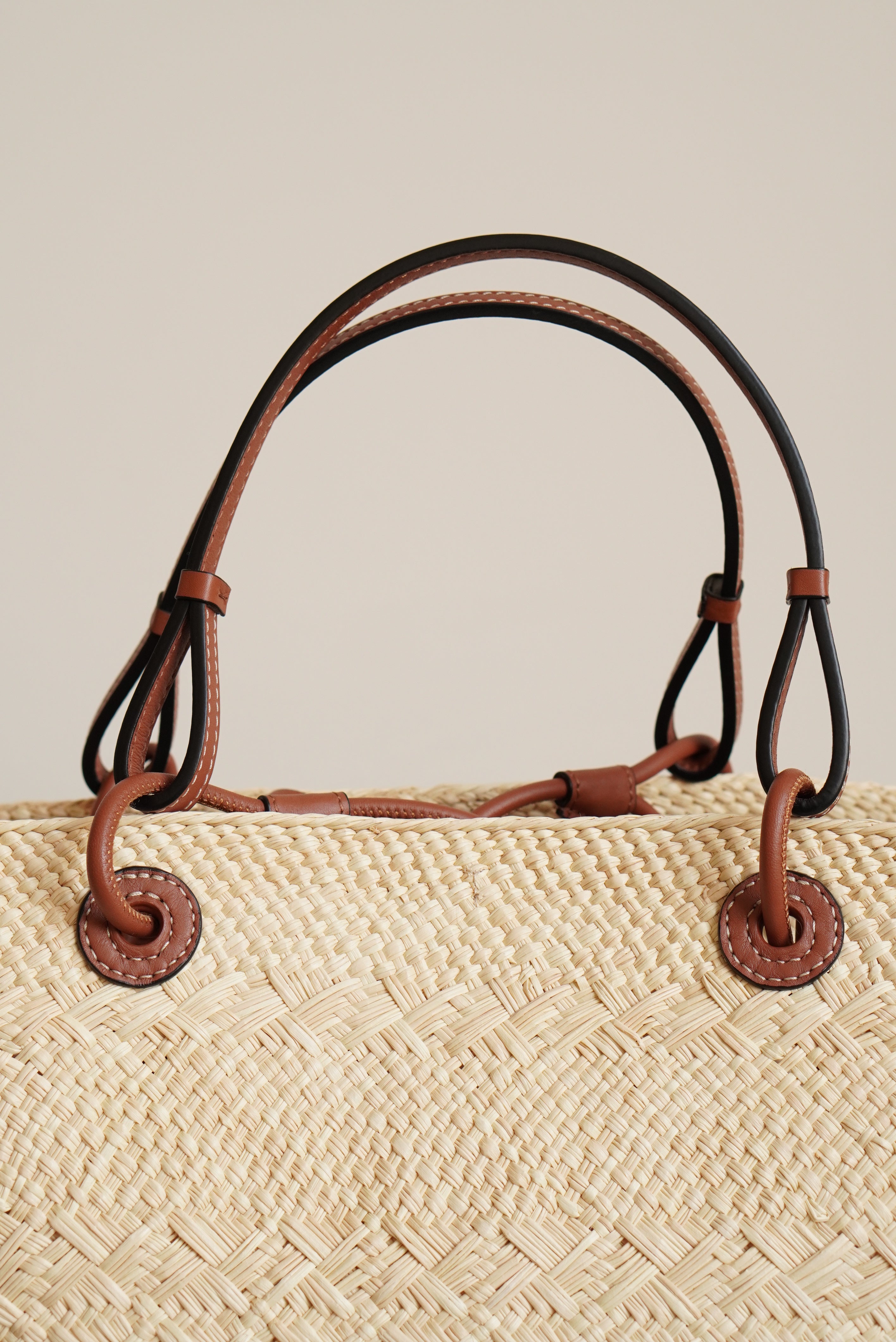 LOEWE ANAGRAM BASKET MEDIUM | BROWN