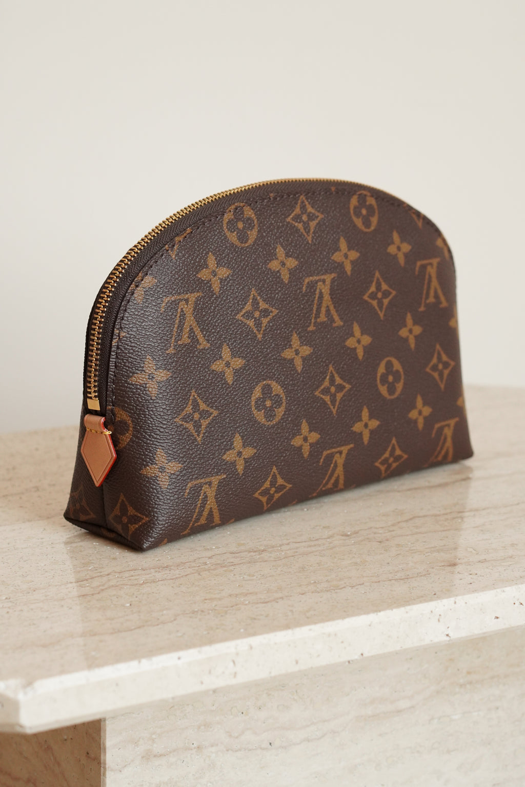 LOUIS VUITTON COSMETIC POUCH MM