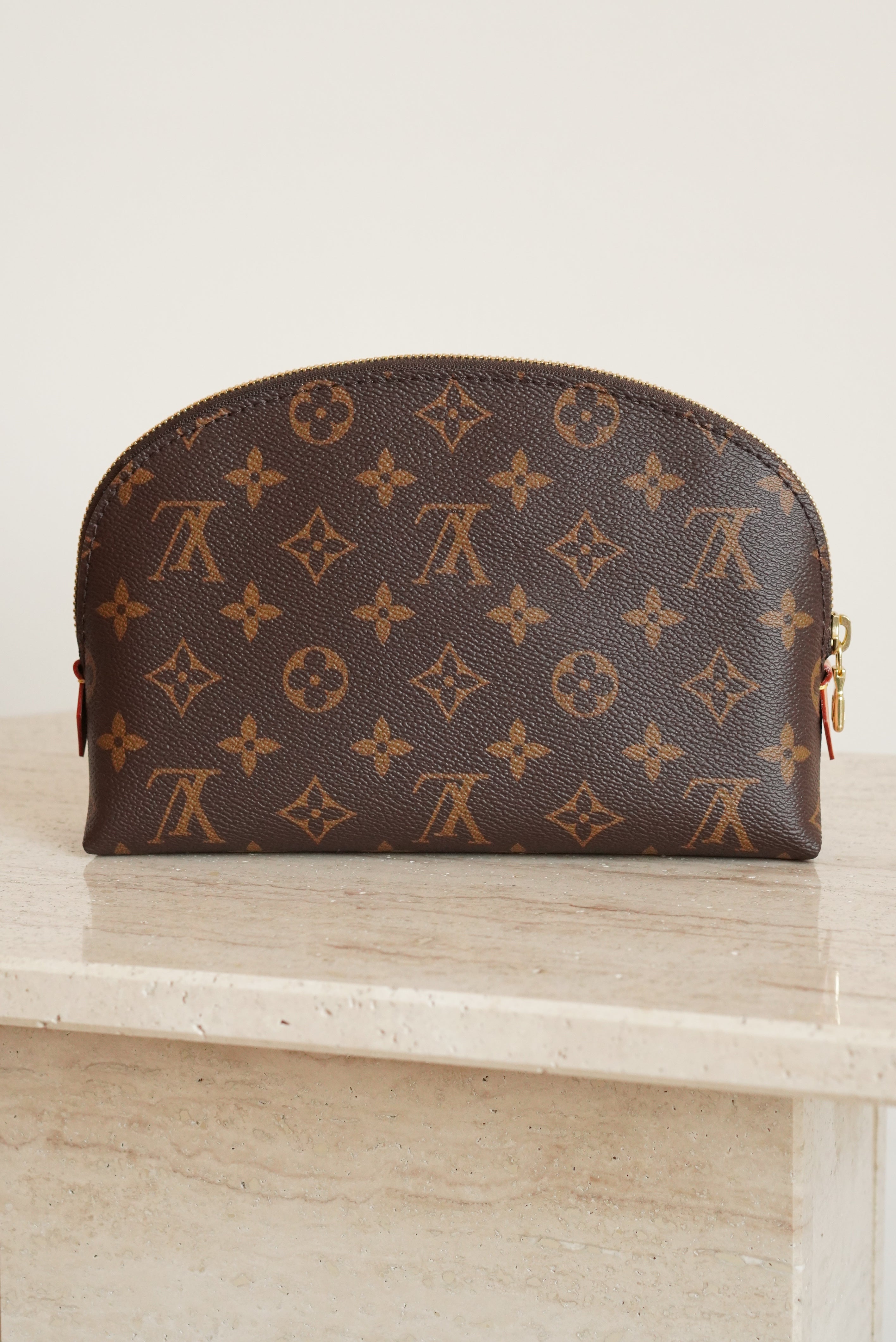 LOUIS VUITTON COSMETIC POUCH MM