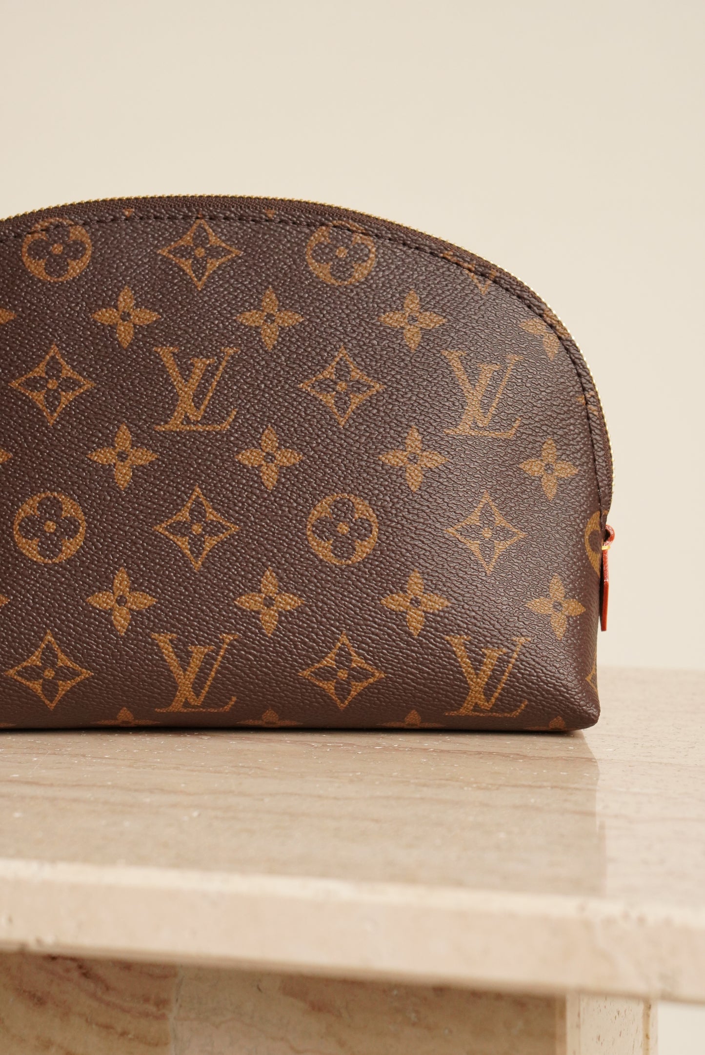 LOUIS VUITTON COSMETIC POUCH MM