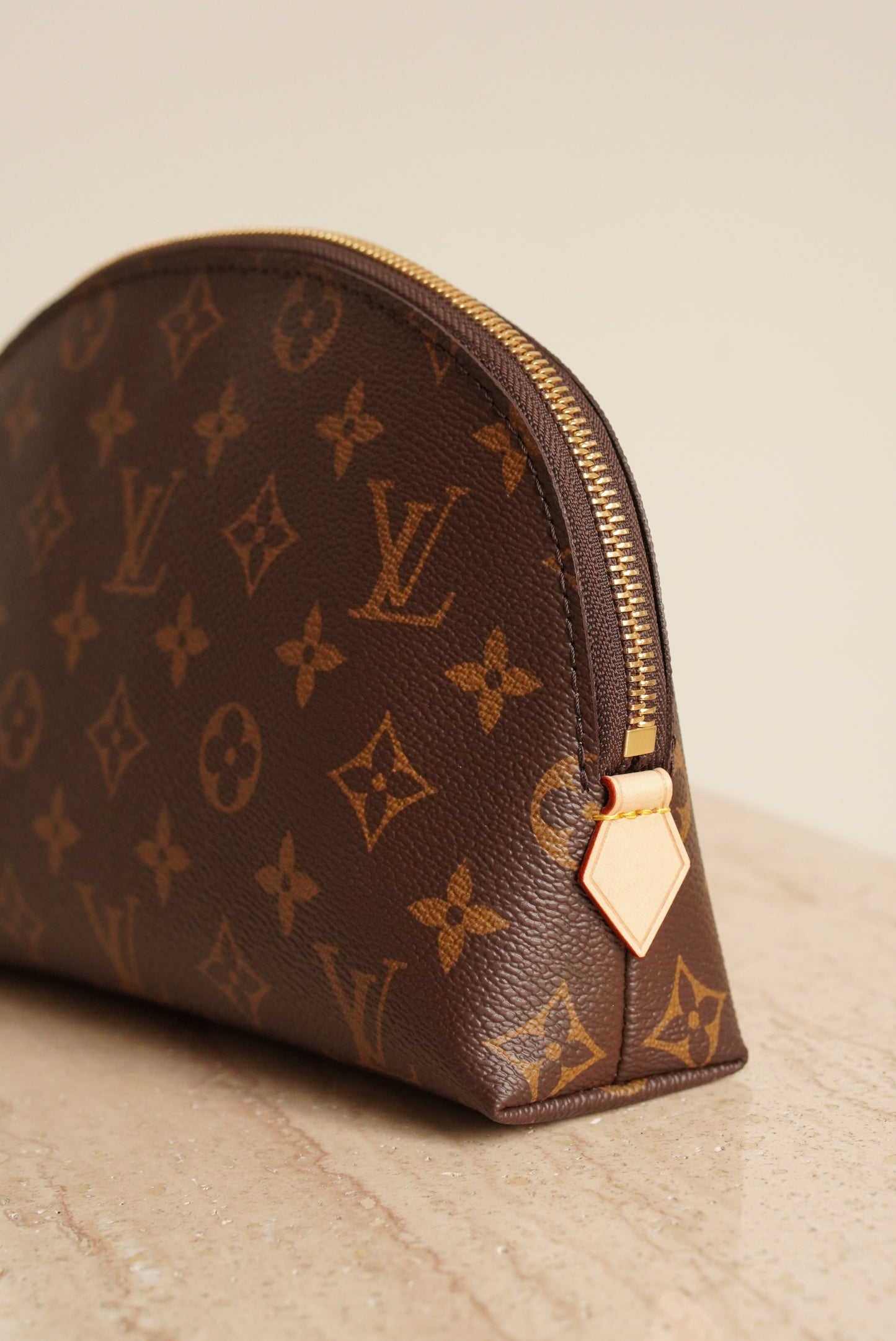 LOUIS VUITTON COSMETIC POUCH MM