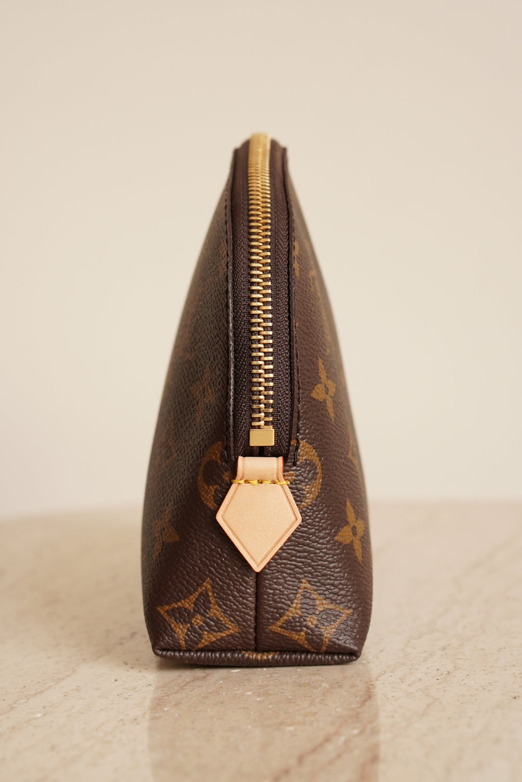 LOUIS VUITTON COSMETIC POUCH MM