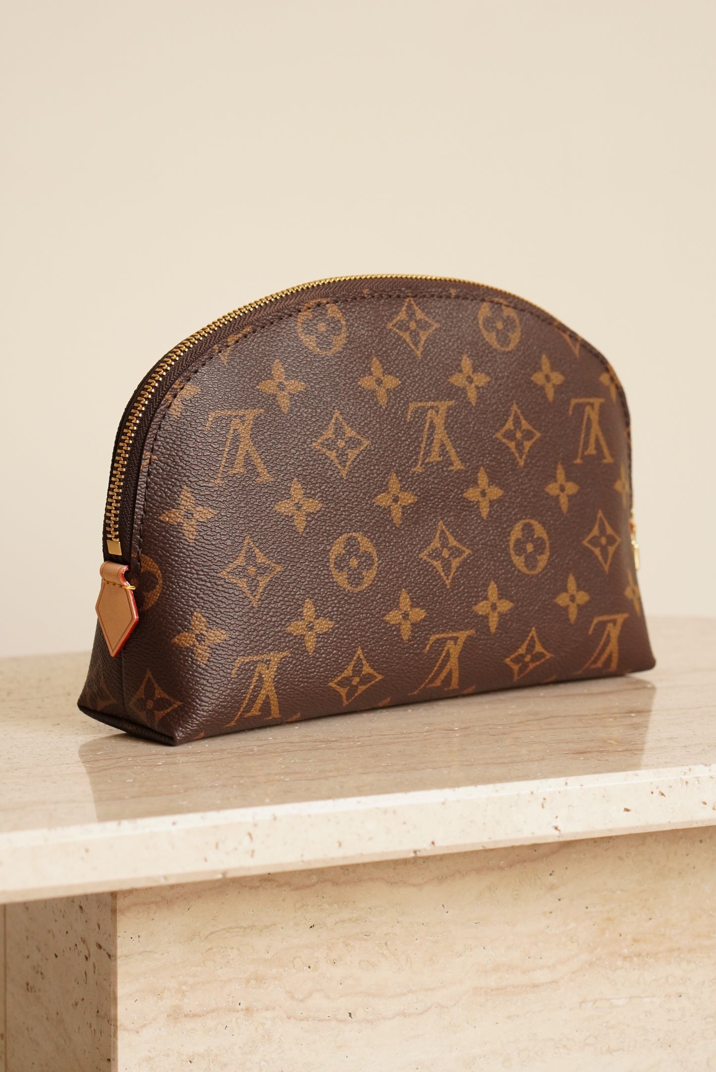 LOUIS VUITTON COSMETIC POUCH MM
