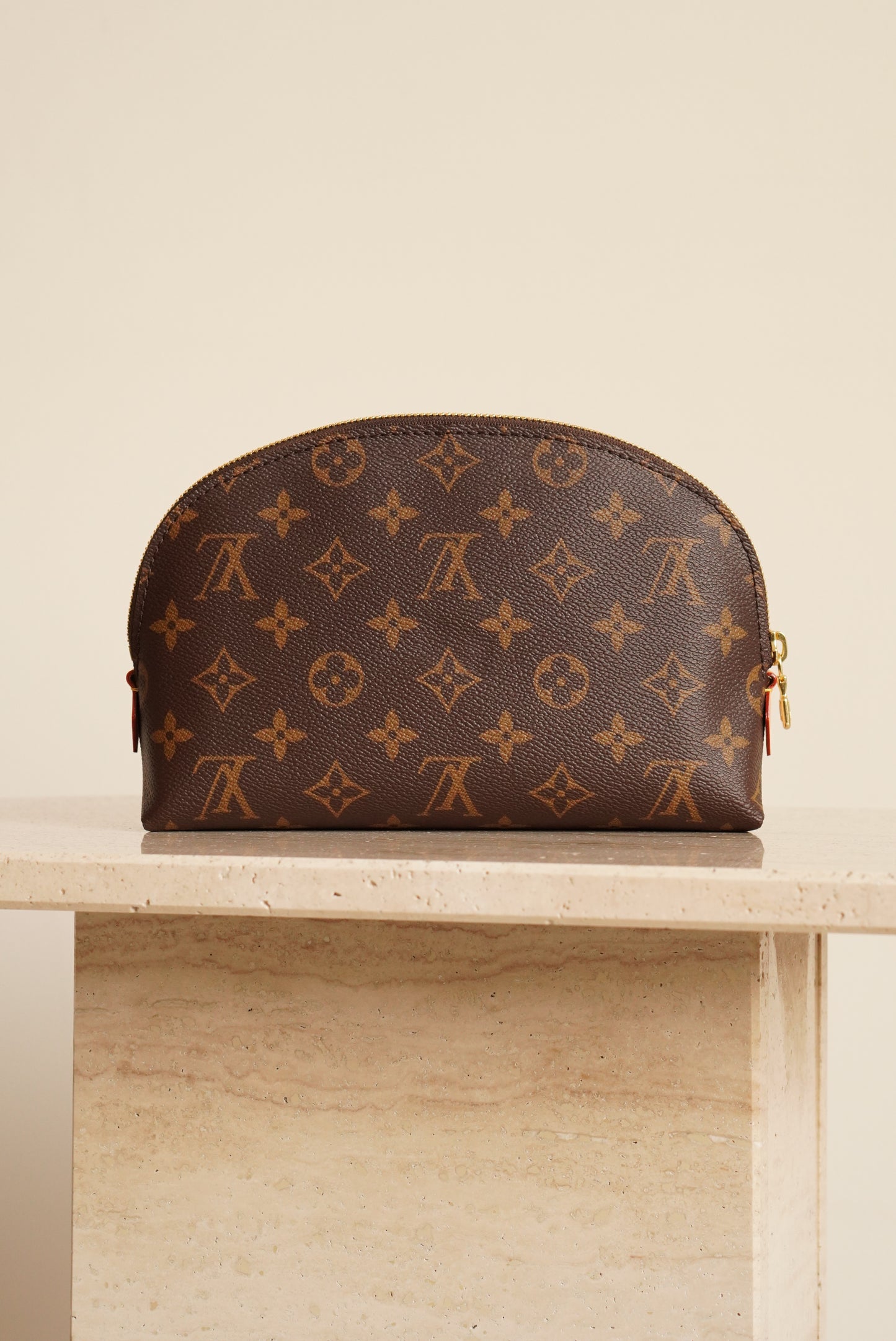 LOUIS VUITTON COSMETIC POUCH MM