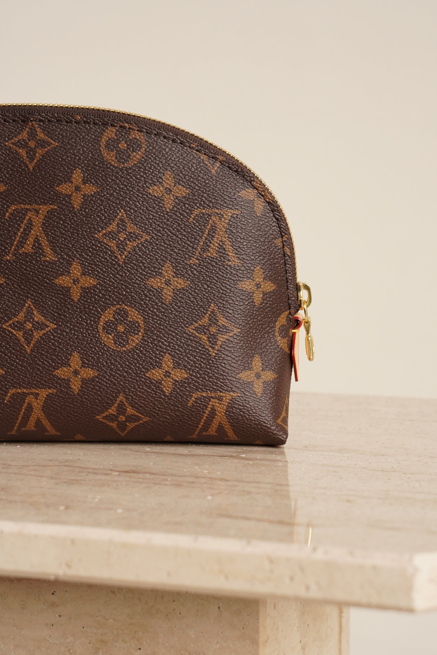 LOUIS VUITTON COSMETIC POUCH MM