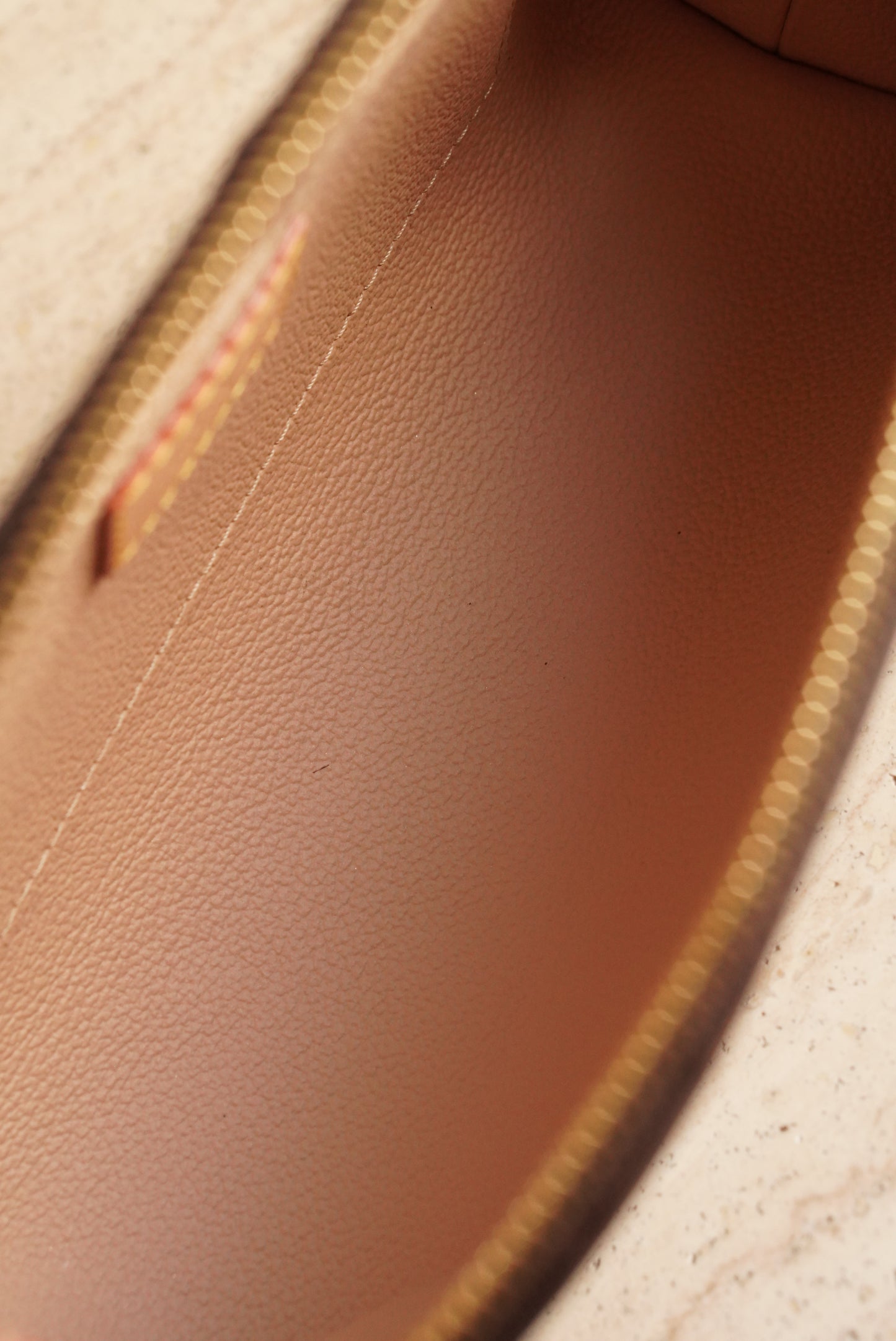 LOUIS VUITTON COSMETIC POUCH MM