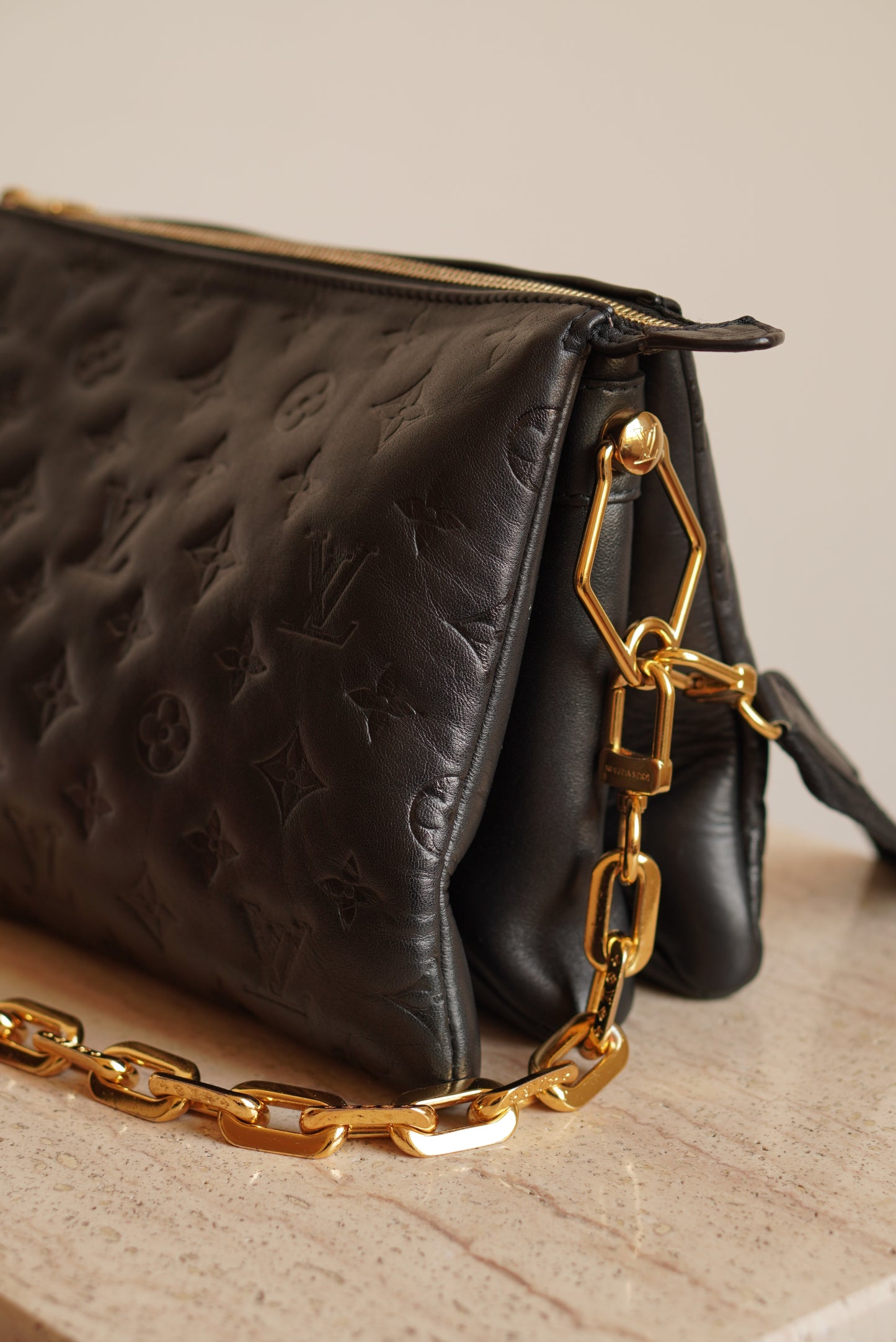 LOUIS VUITTON COUSSIN PM | BLACK