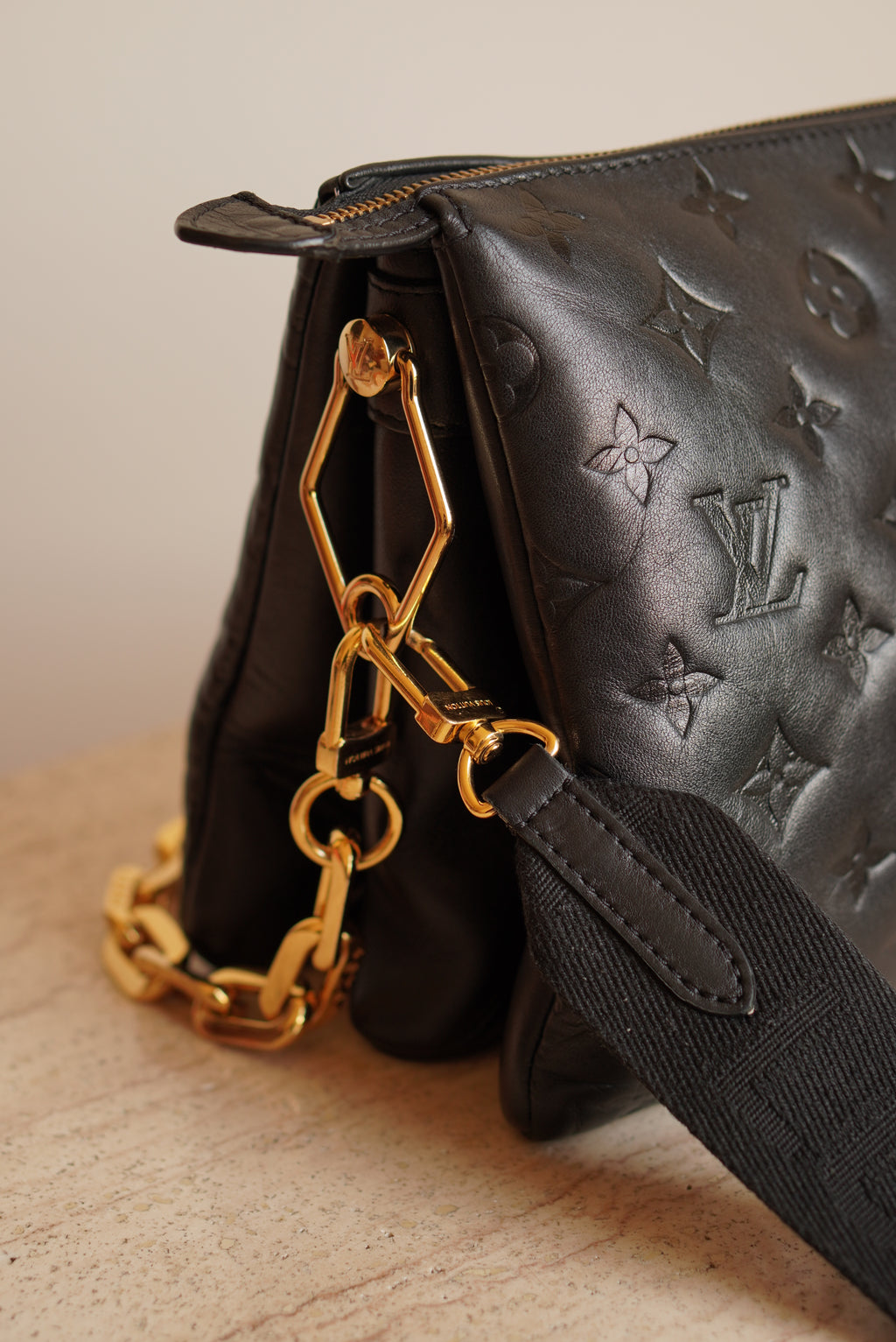 LOUIS VUITTON COUSSIN PM | BLACK