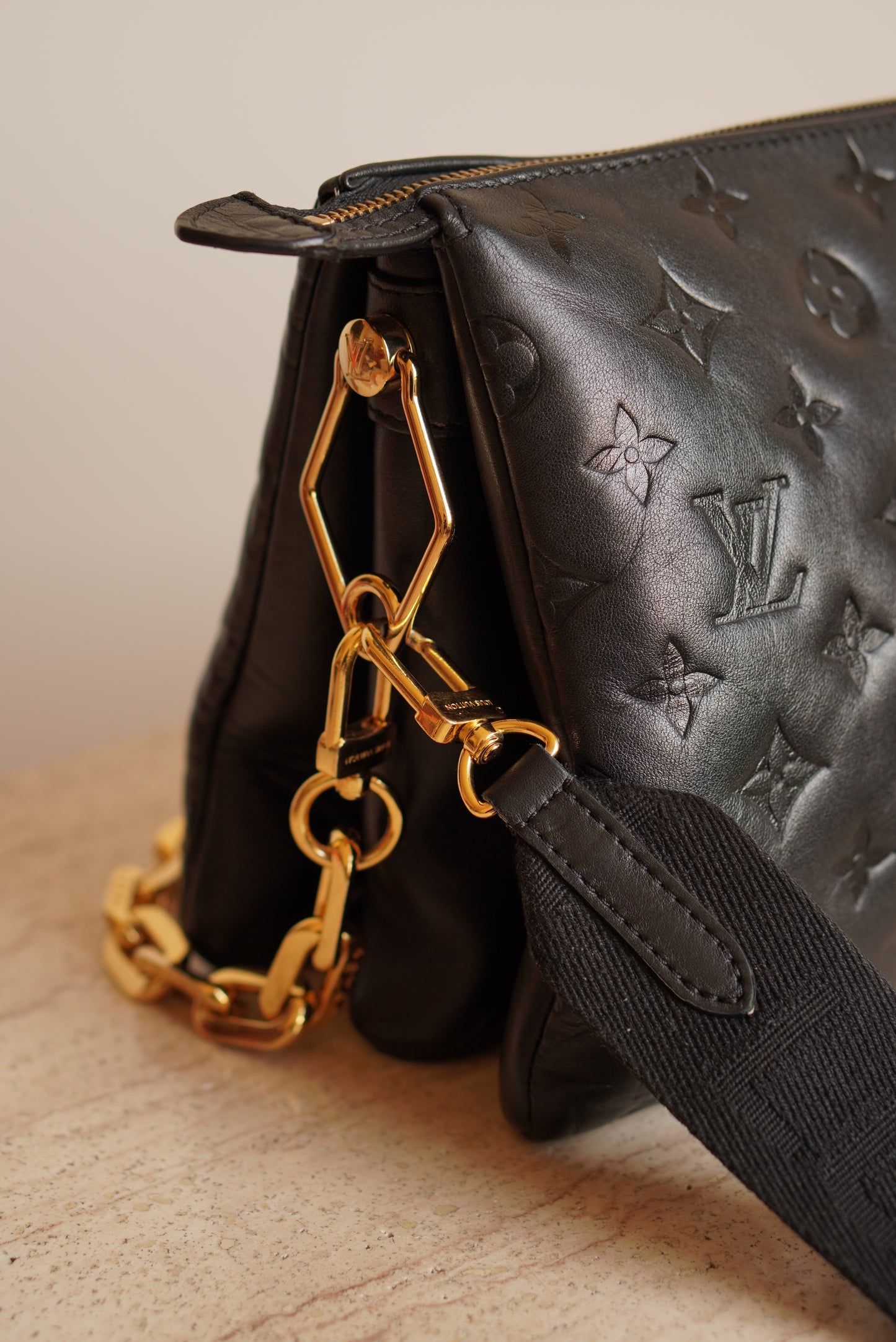 LOUIS VUITTON COUSSIN PM | BLACK