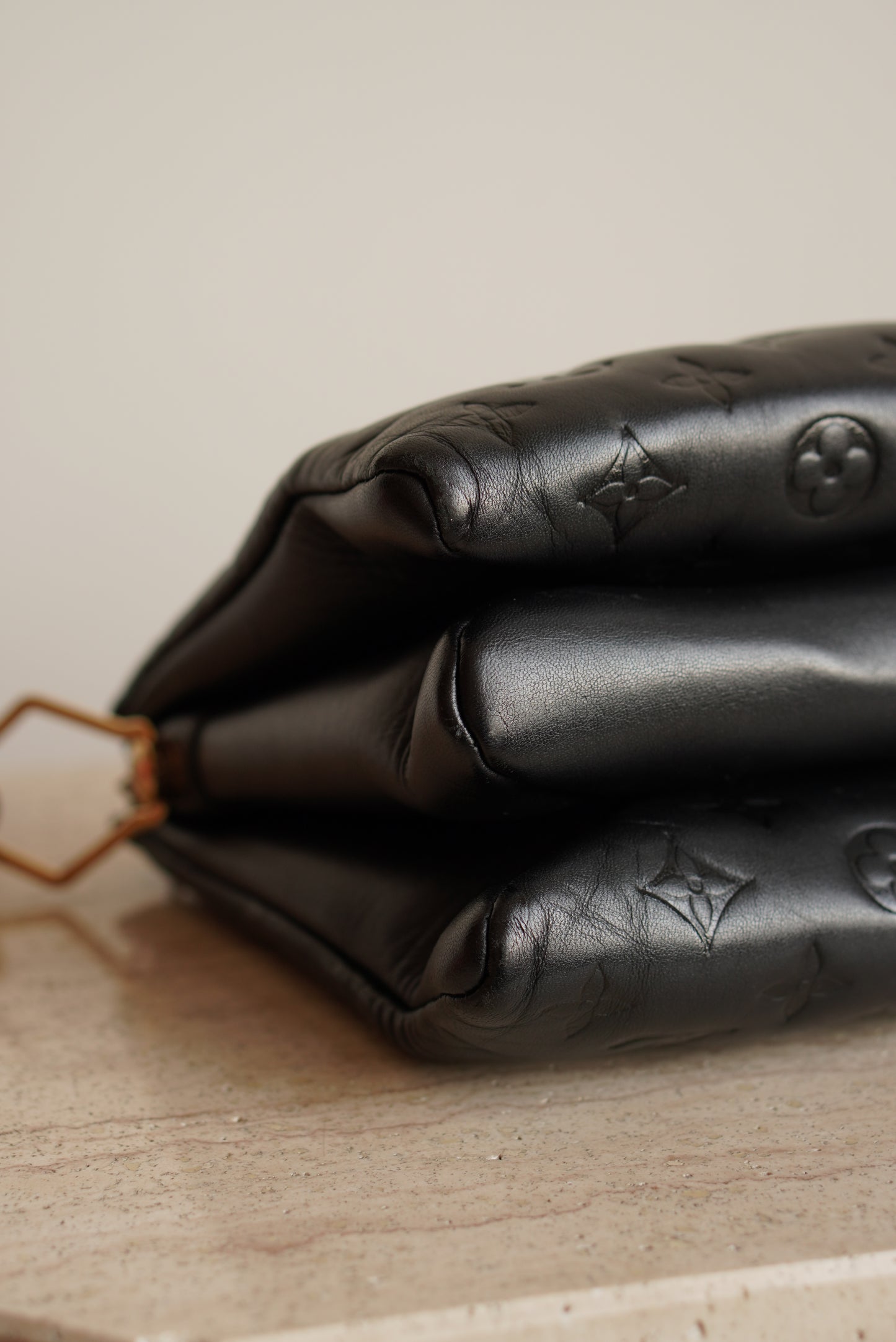 LOUIS VUITTON COUSSIN PM | BLACK