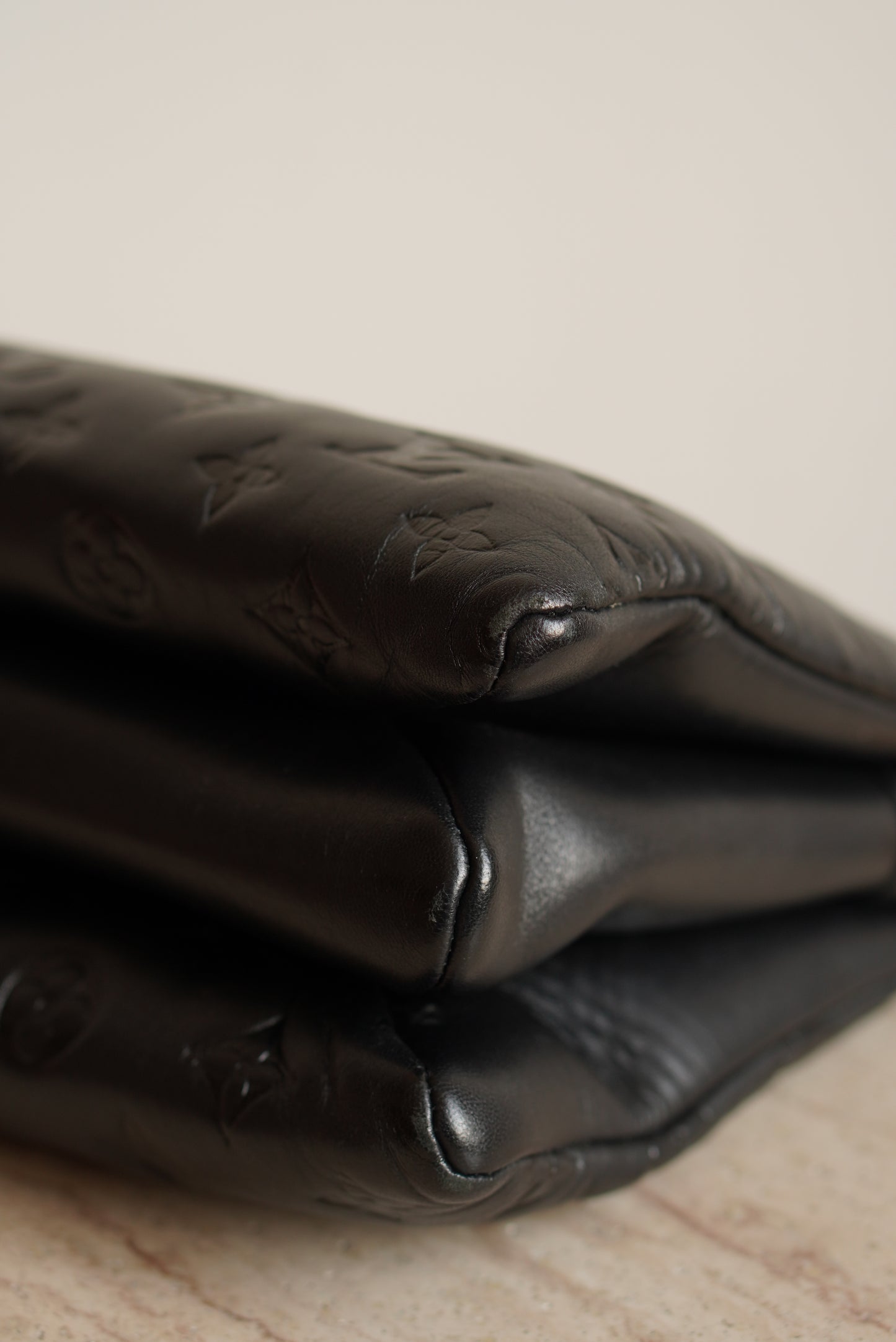 LOUIS VUITTON COUSSIN PM | BLACK