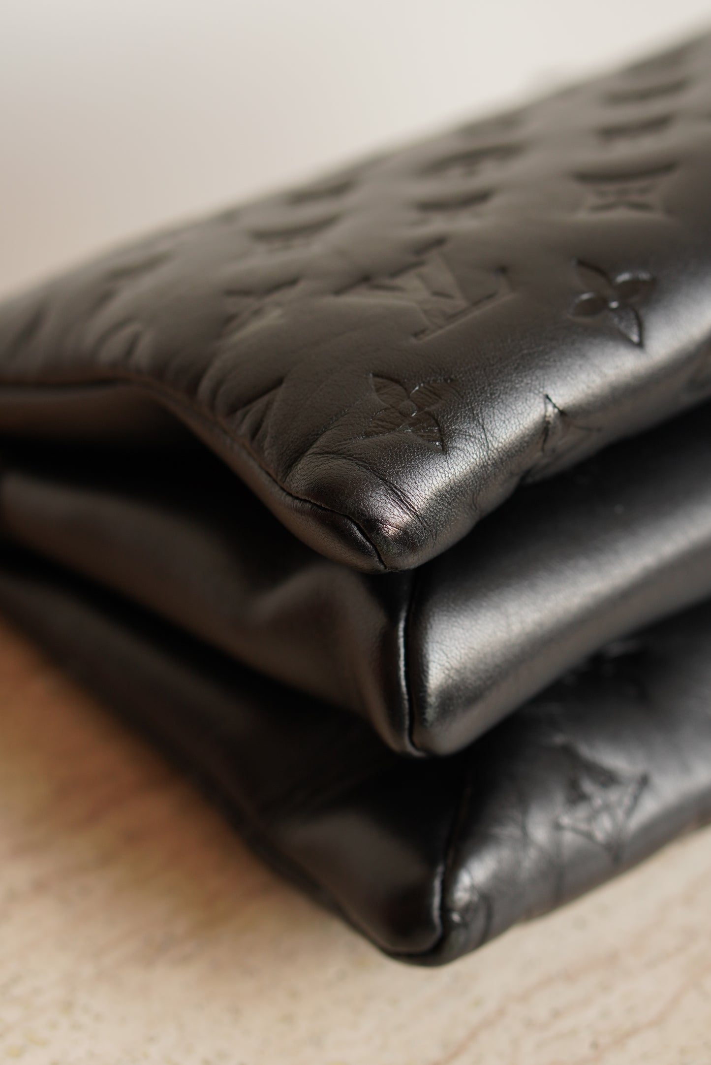 LOUIS VUITTON COUSSIN PM | BLACK