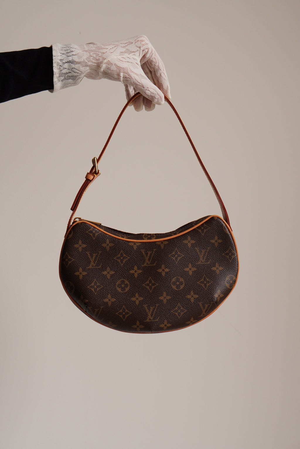 LOUIS VUITTON CROISSANT PM