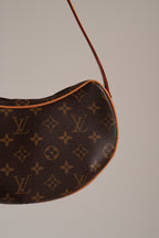 LOUIS VUITTON CROISSANT PM