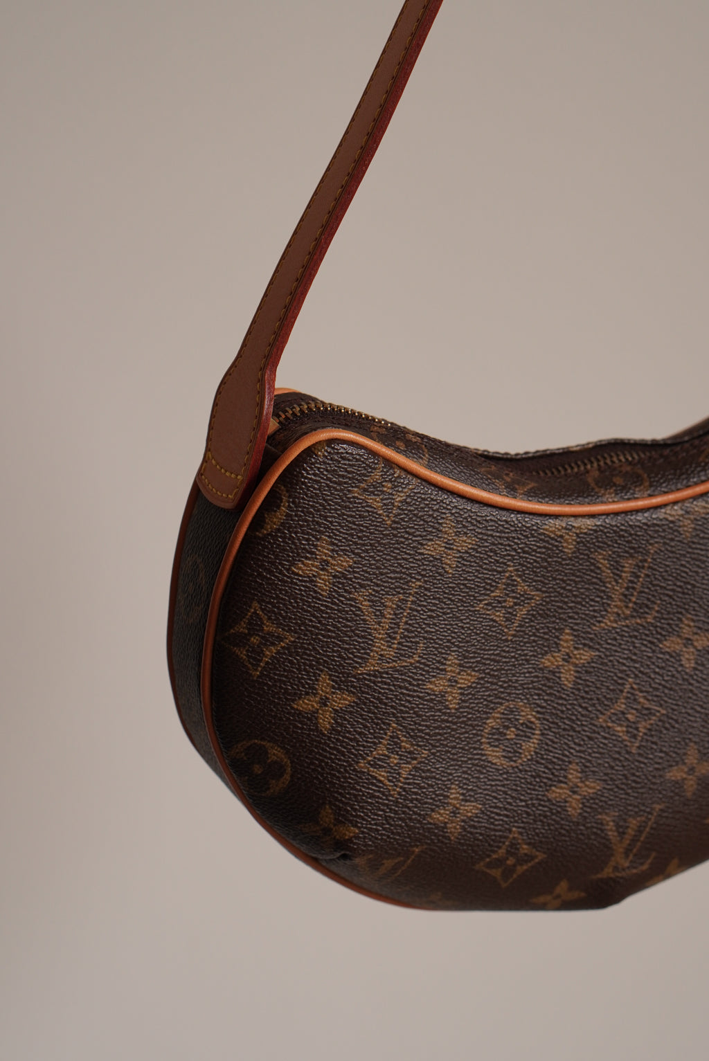 LOUIS VUITTON CROISSANT PM