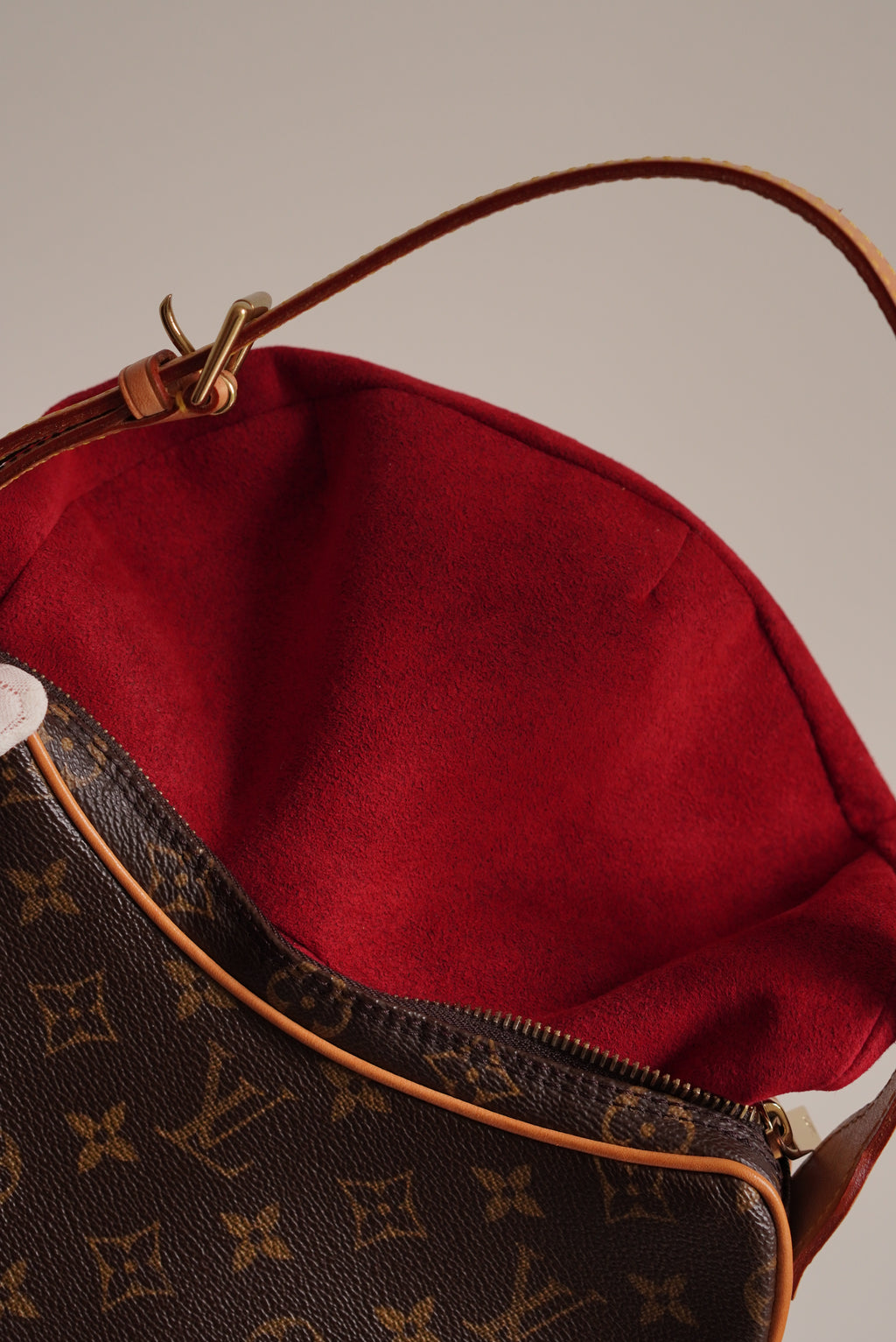 LOUIS VUITTON CROISSANT PM